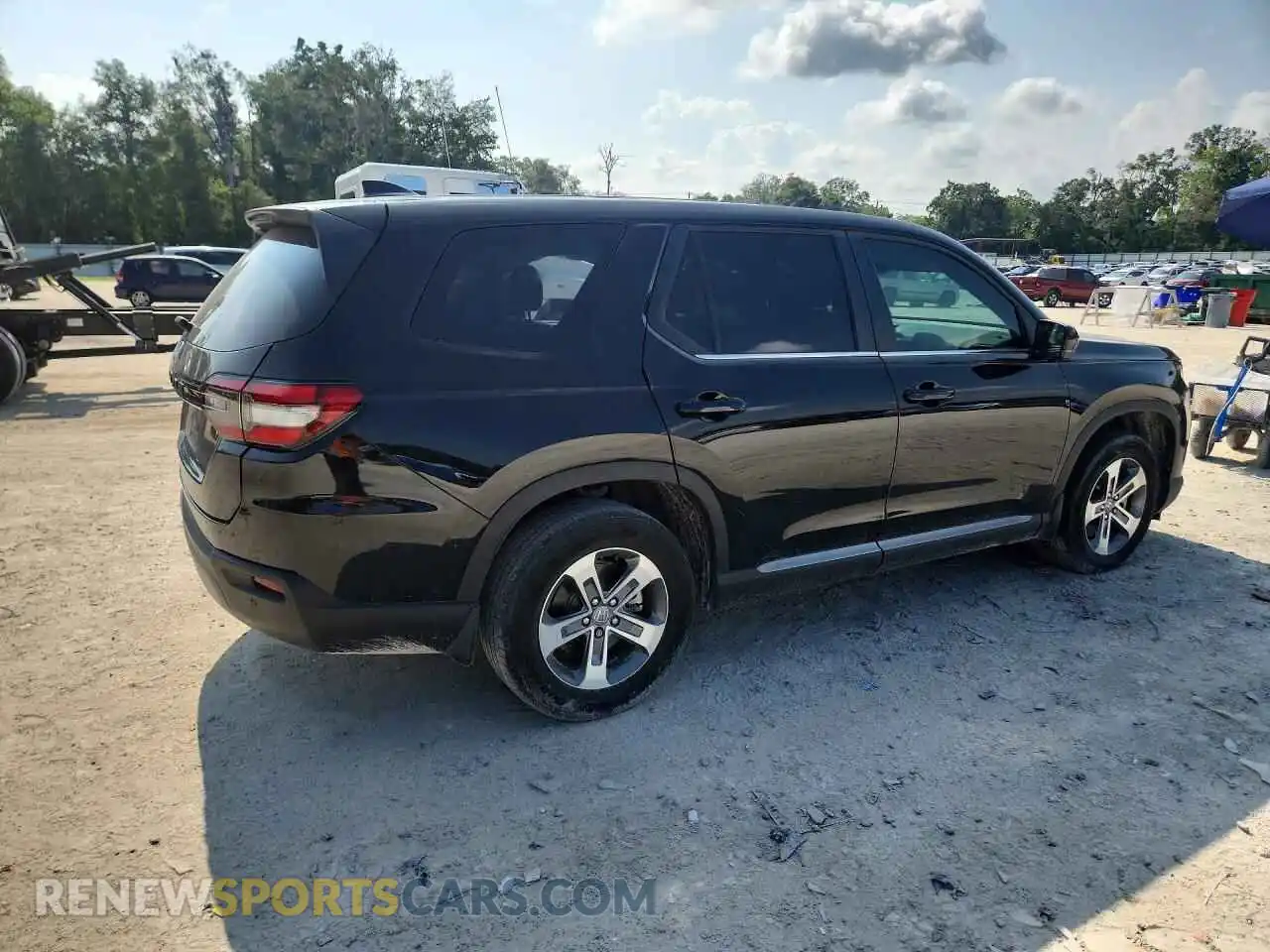3 Photograph of a damaged car 5FNYG2H40RB010544 HONDA PILOT 2024