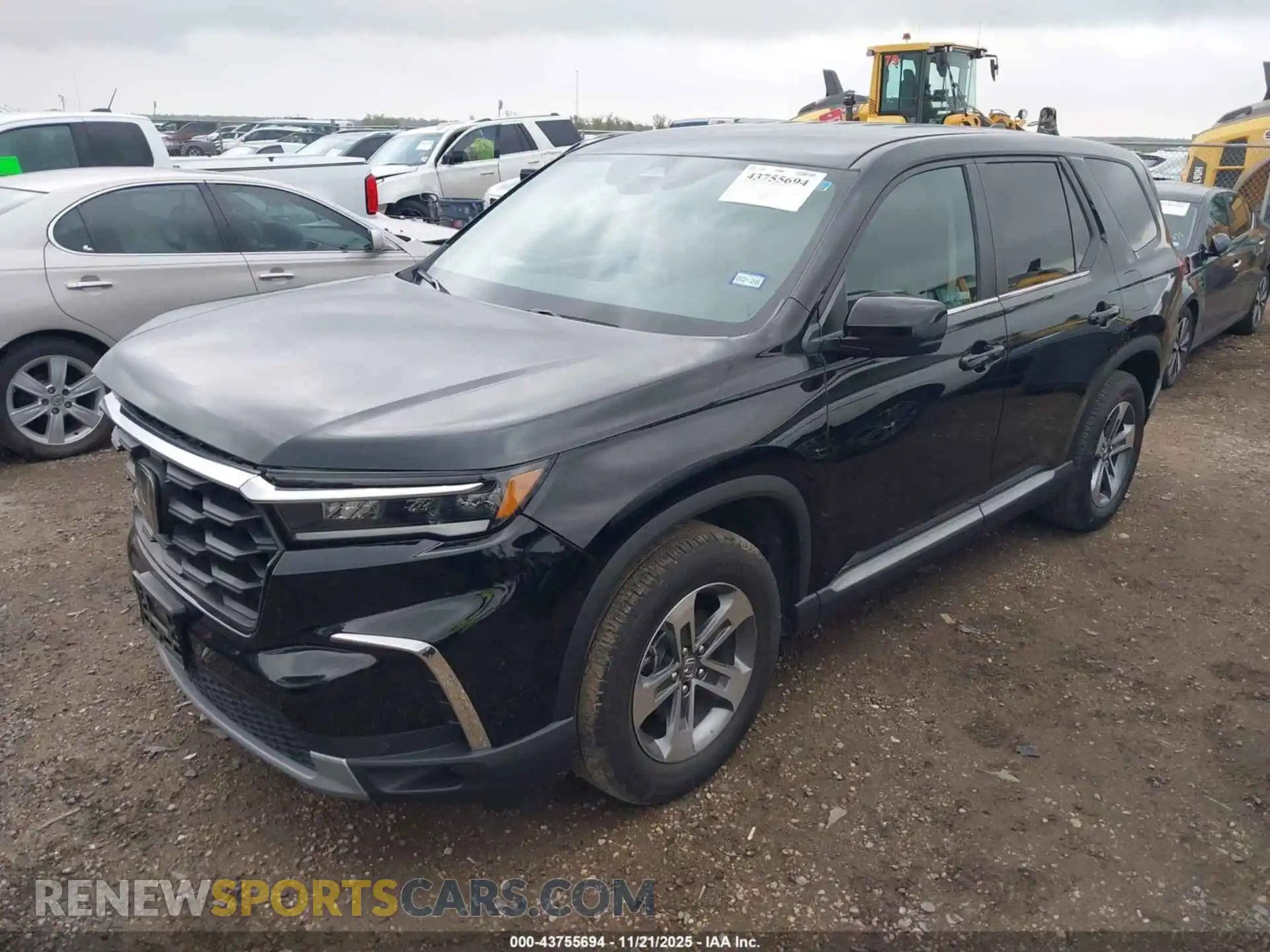 2 Photograph of a damaged car 5FNYG2H44RB003256 HONDA PILOT 2024