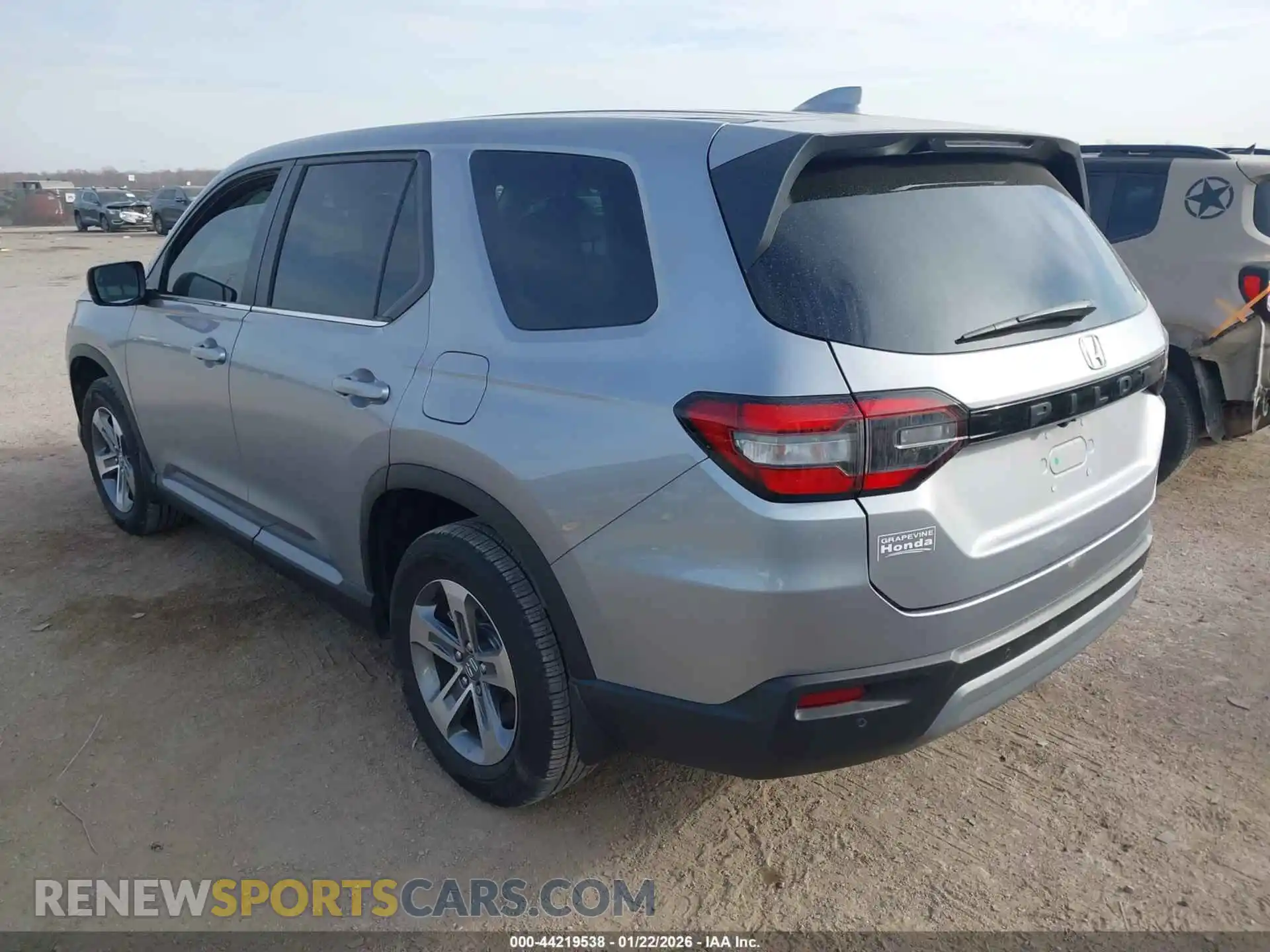 3 Photograph of a damaged car 5FNYG2H49RB014530 HONDA PILOT 2024