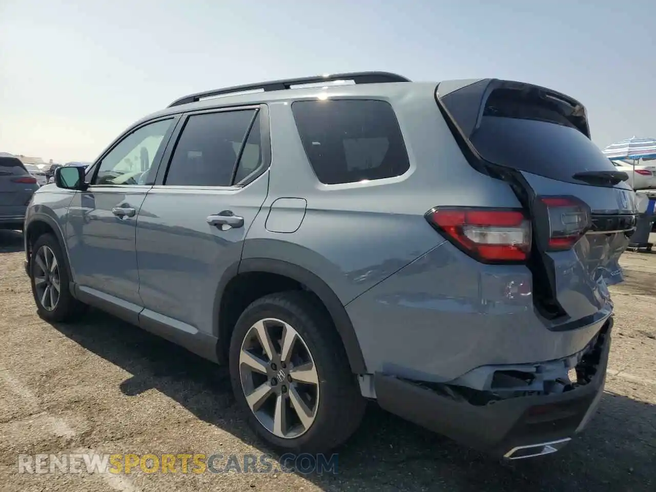 2 Photograph of a damaged car 5FNYG2H70RB015527 HONDA PILOT 2024