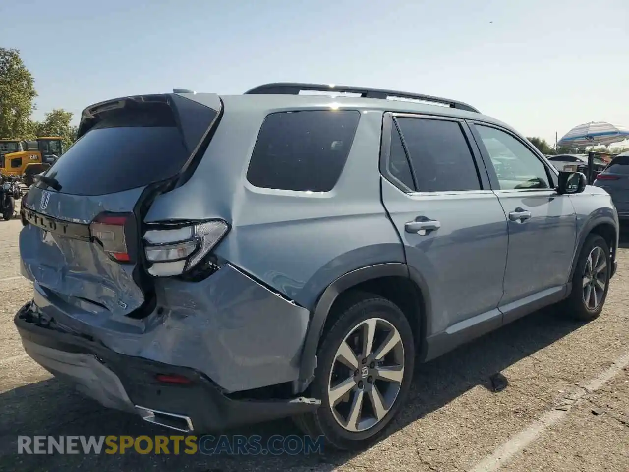3 Photograph of a damaged car 5FNYG2H70RB015527 HONDA PILOT 2024