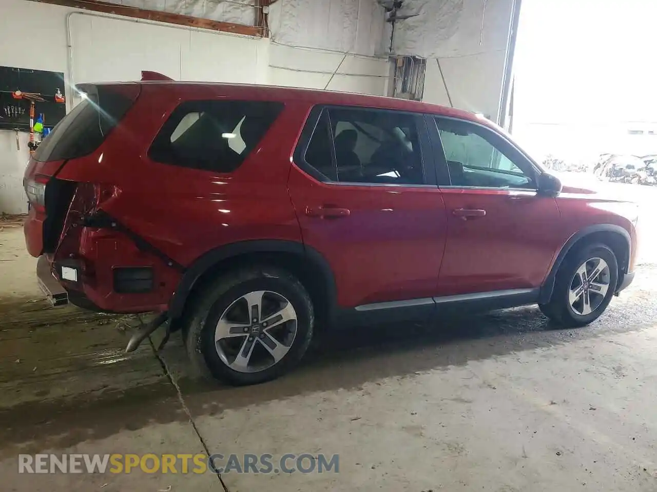 3 Photograph of a damaged car 5FNYG1H43SB069507 HONDA PILOT 2025