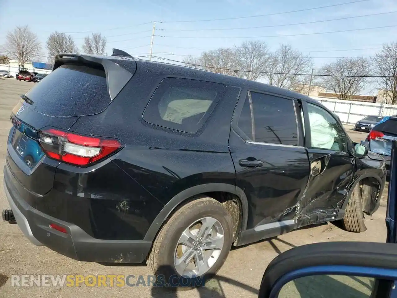 3 Фотография поврежденного автомобиля 5FNYG1H46SB083417 HONDA PILOT 2025