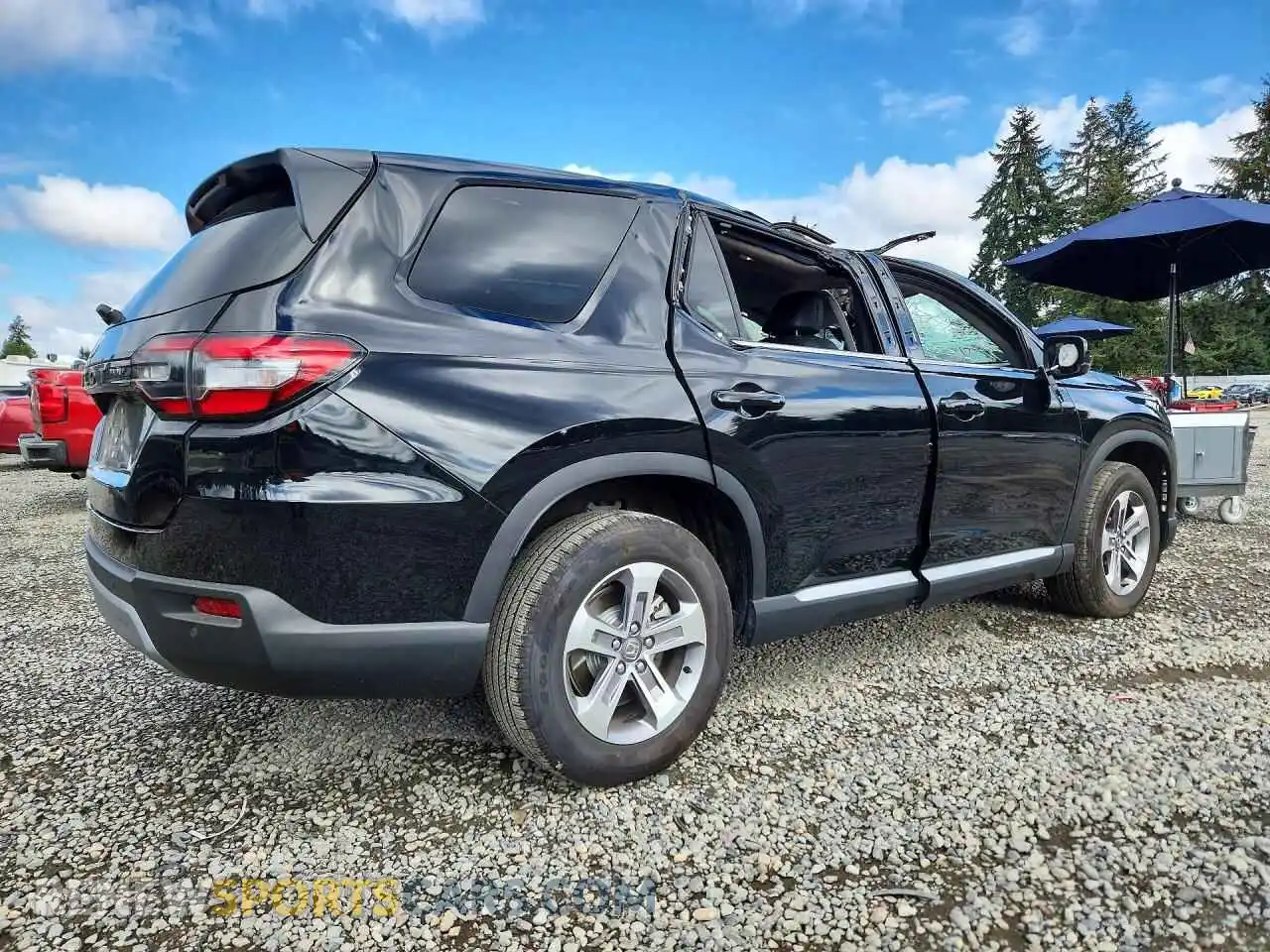 3 Photograph of a damaged car 5FNYG1H49SB181776 HONDA PILOT 2025