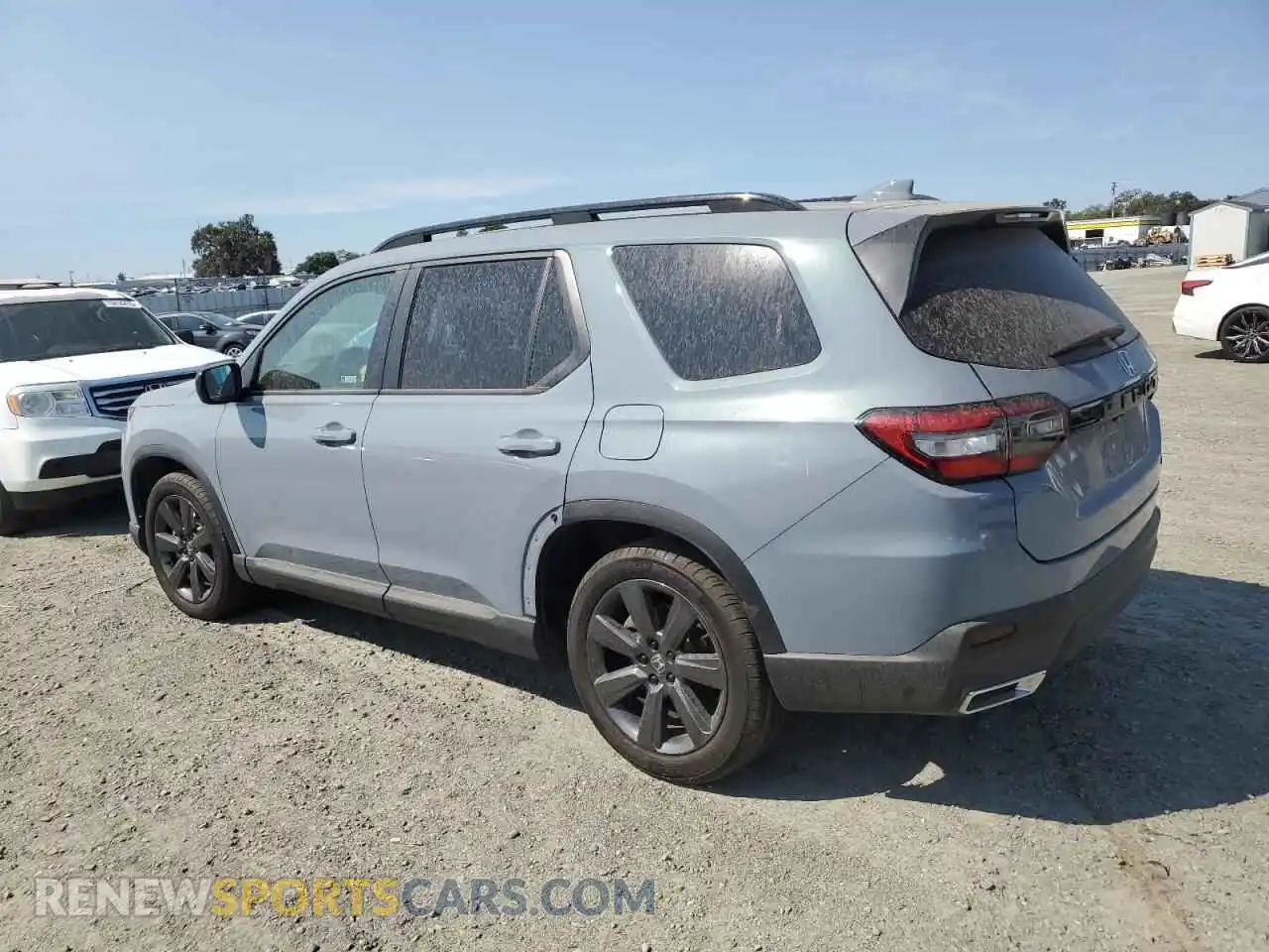 2 Photograph of a damaged car 5FNYG2H33SB004847 HONDA PILOT 2025
