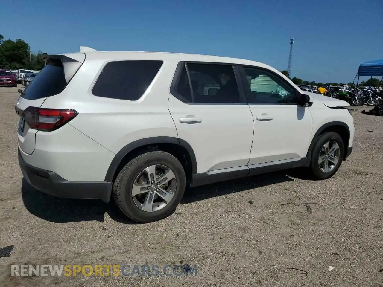 3 Photograph of a damaged car 5FNYG2H43SB034455 HONDA PILOT 2025