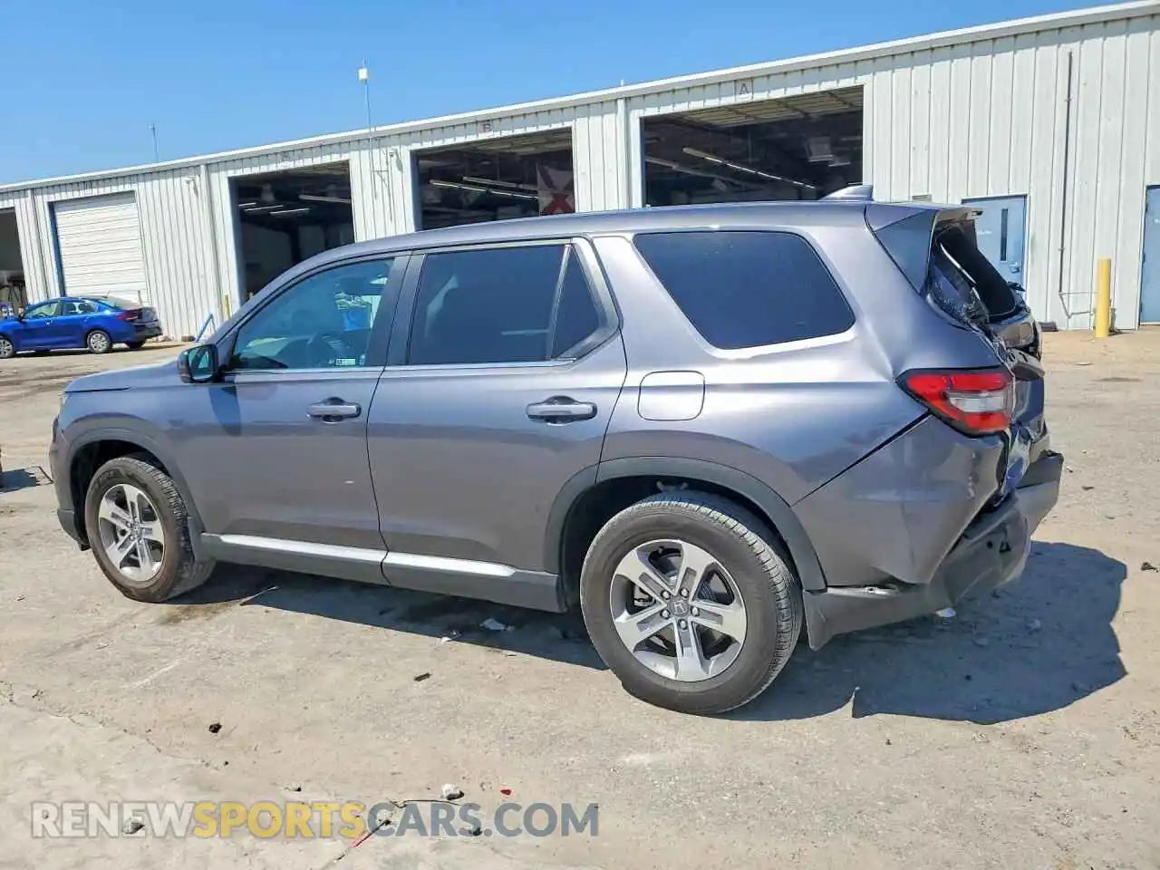 2 Photograph of a damaged car 5FNYG2H43SB045875 HONDA PILOT 2025