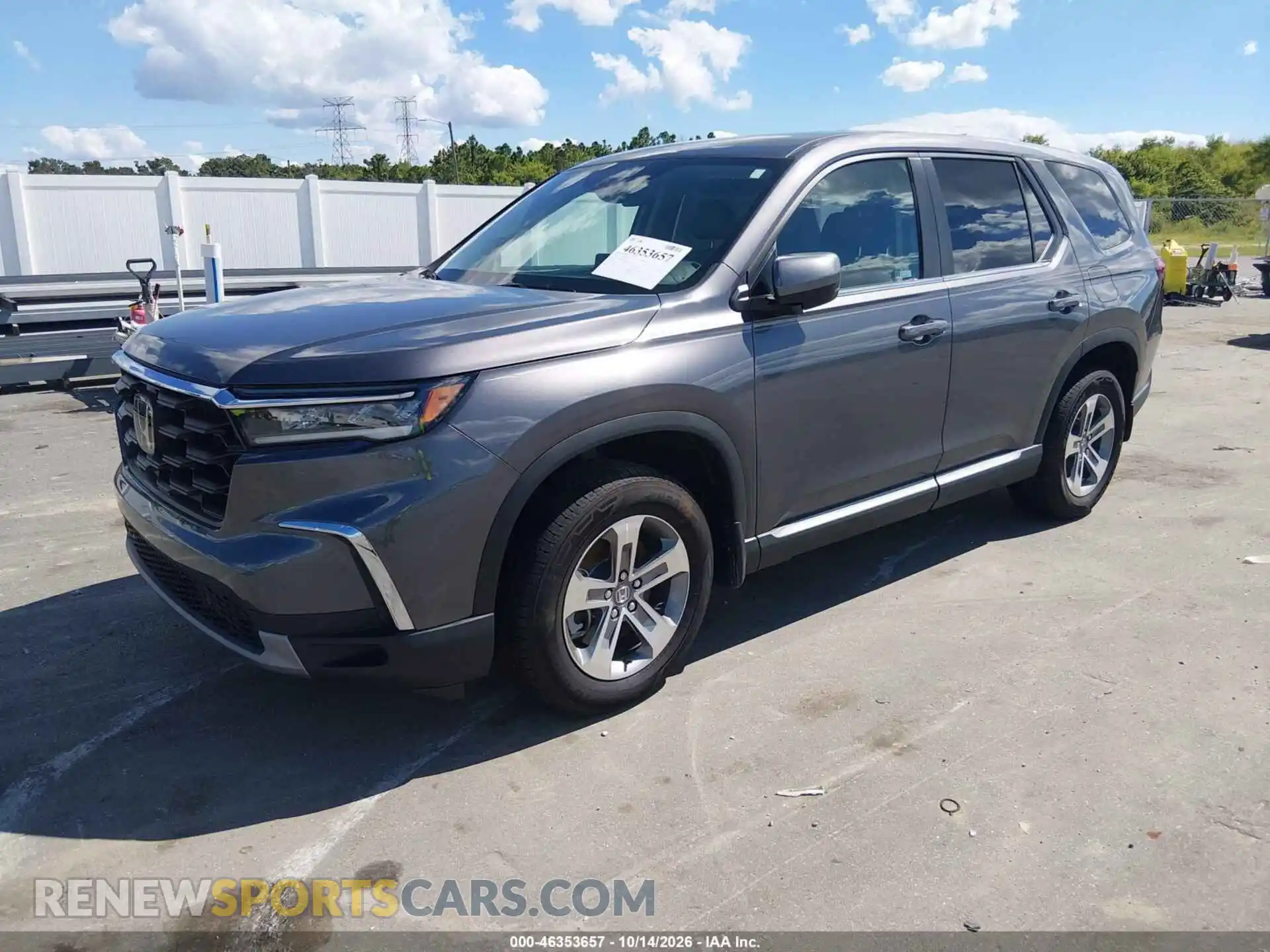 2 fotografías del automóvil dañado 5FNYG2H47SB041960 HONDA PILOT 2025