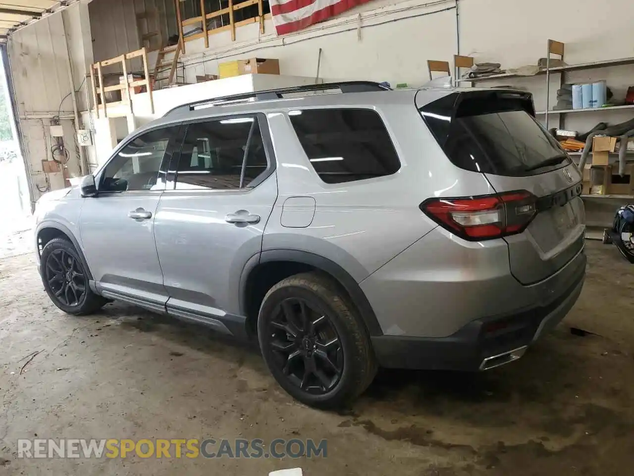 2 Photograph of a damaged car 5FNYG2H75SB006540 HONDA PILOT 2025