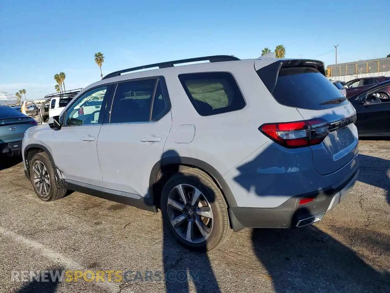 2 Photograph of a damaged car 5FNYG2H75SB027422 HONDA PILOT 2025