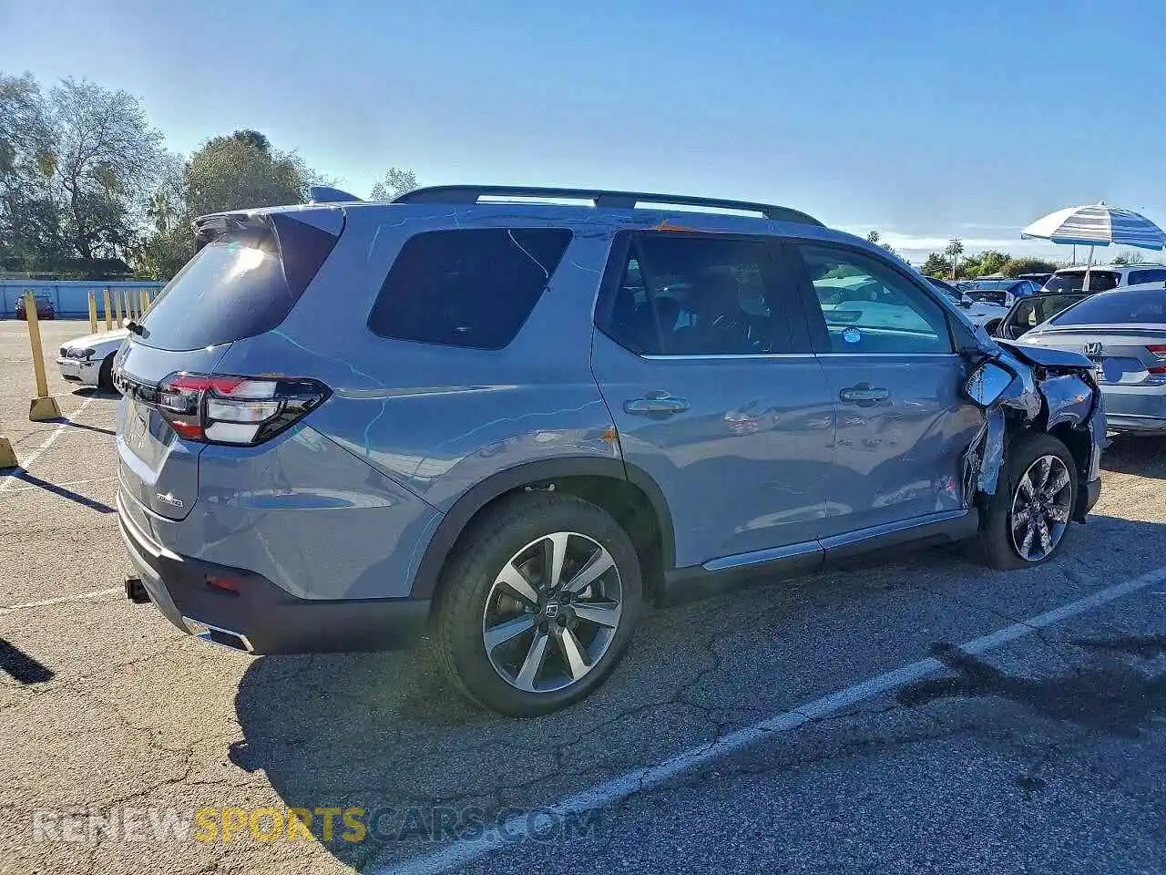 3 Photograph of a damaged car 5FNYG2H7XSB044328 HONDA PILOT 2025