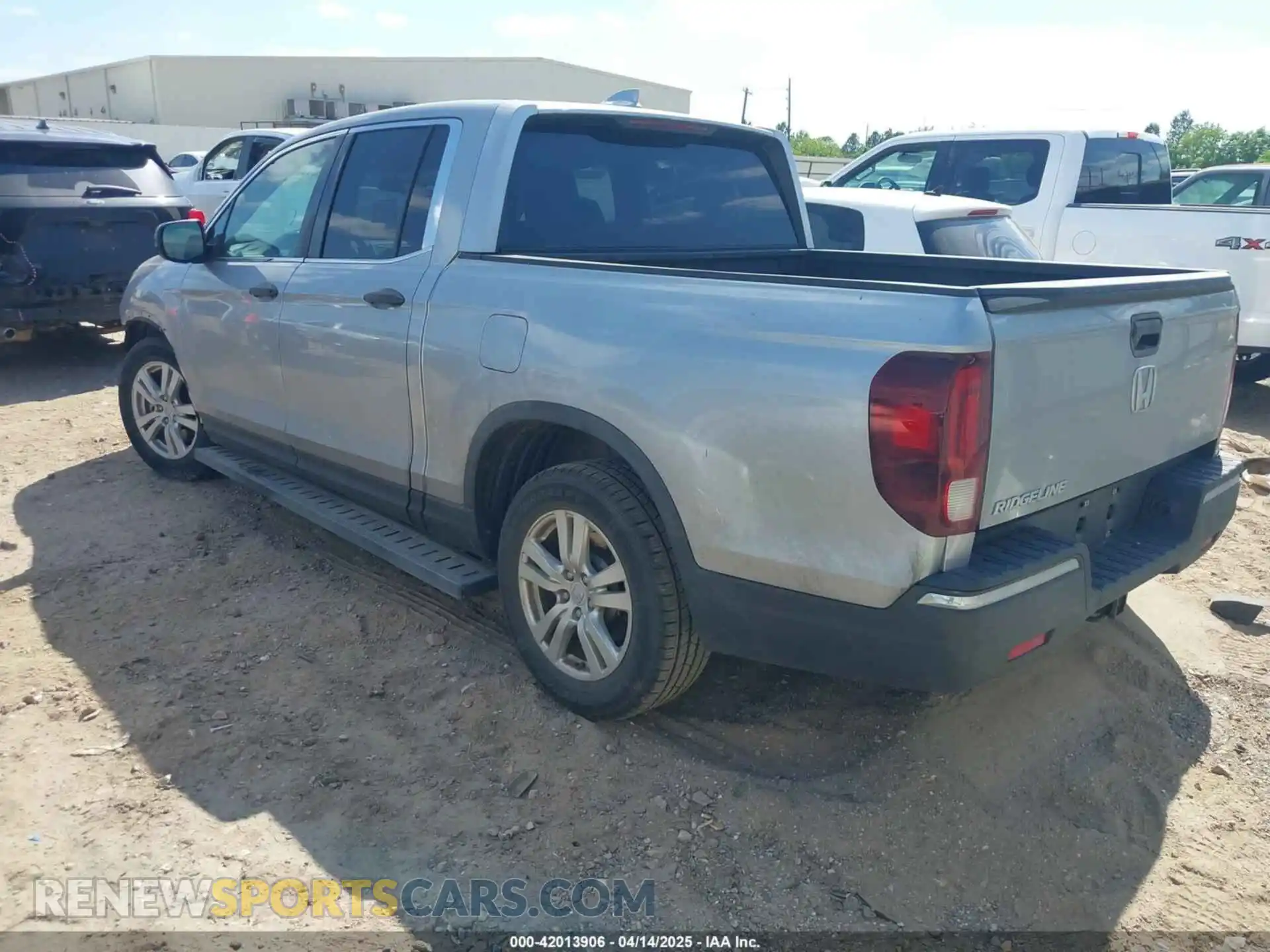 3 Photograph of a damaged car 5FPYK2F22KB006427 HONDA RIDGELINE 2019