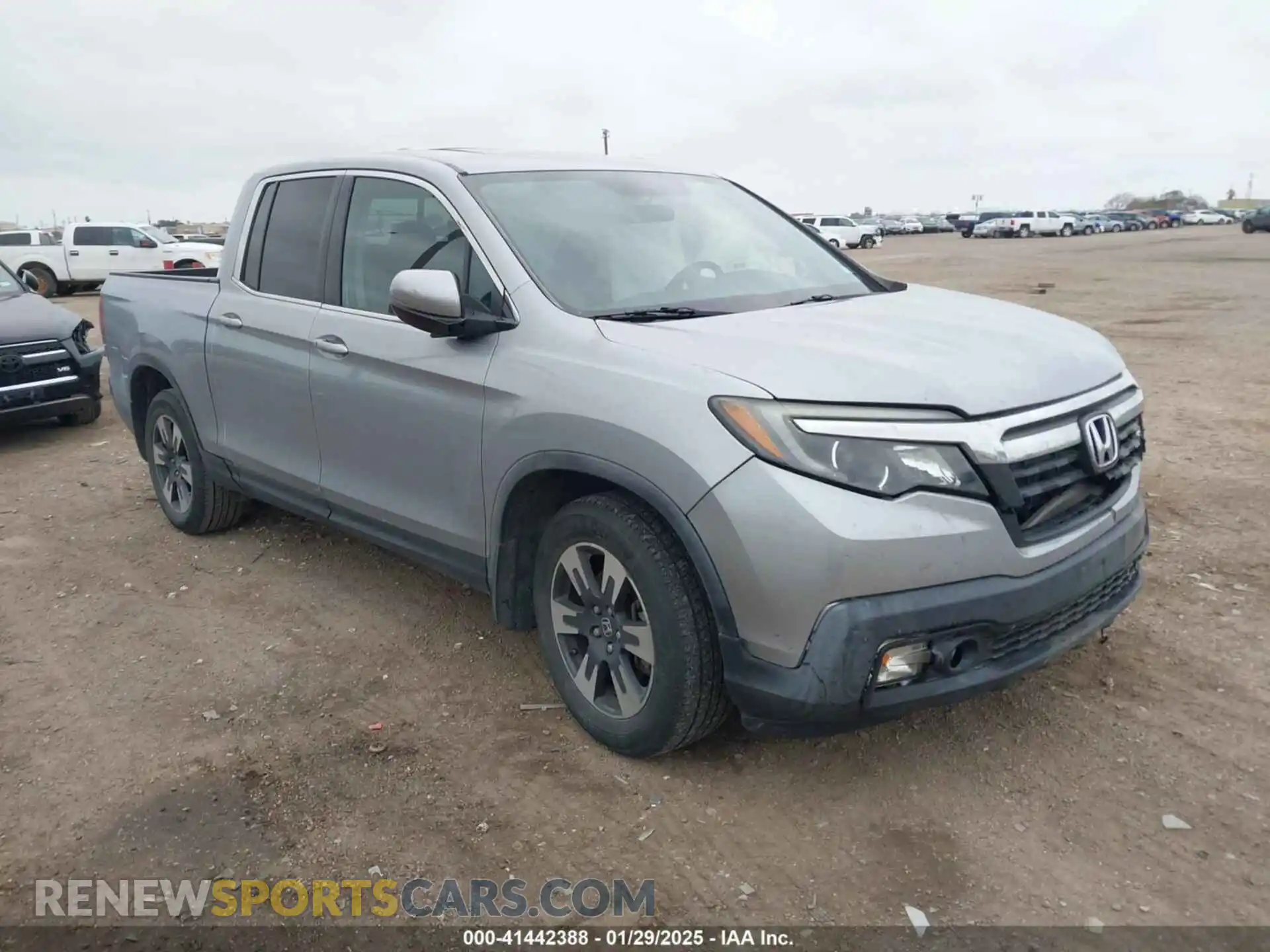 1 Photograph of a damaged car 5FPYK2F55KB004066 HONDA RIDGELINE 2019