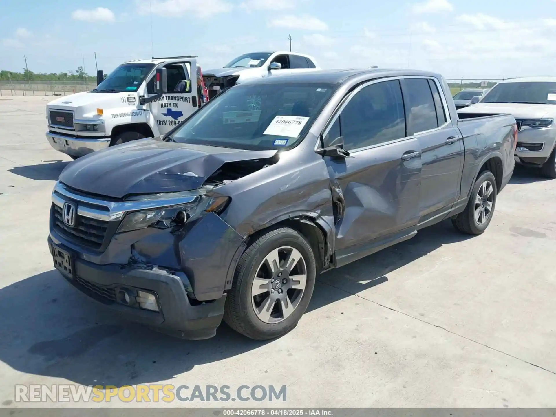 2 Photograph of a damaged car 5FPYK2F59KB004653 HONDA RIDGELINE 2019