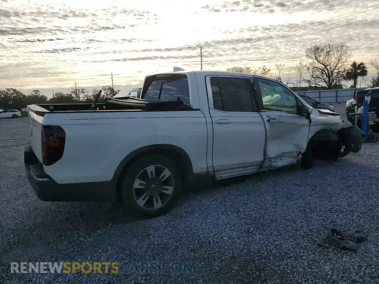 3 Photograph of a damaged car 5FPYK2F63KB002874 HONDA RIDGELINE 2019