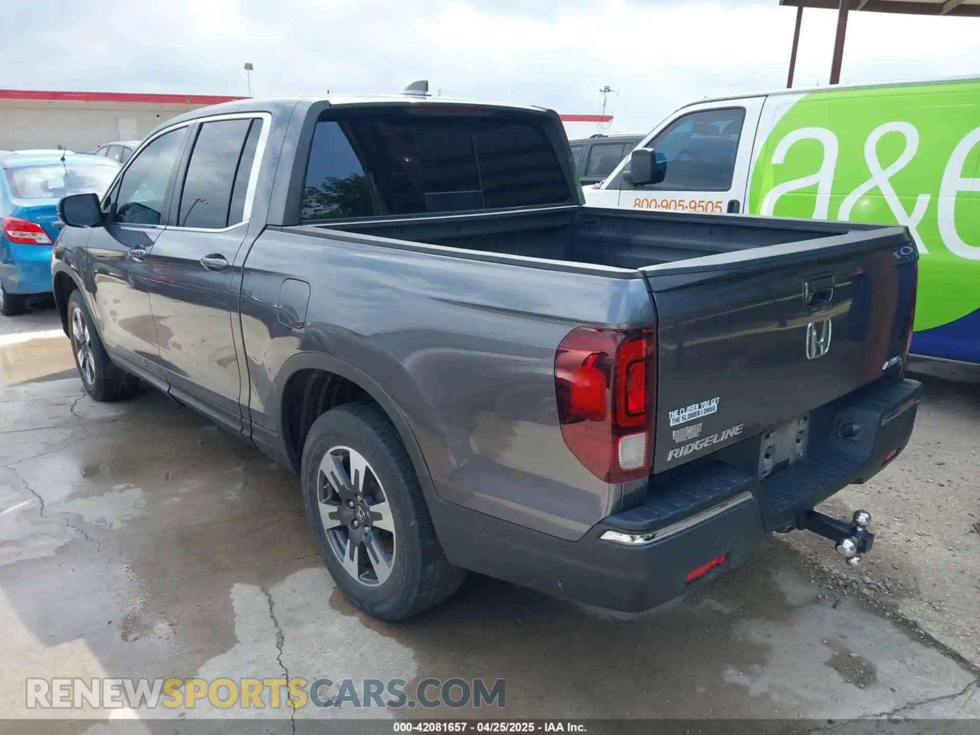 3 Photograph of a damaged car 5FPYK3F53KB044524 HONDA RIDGELINE 2019