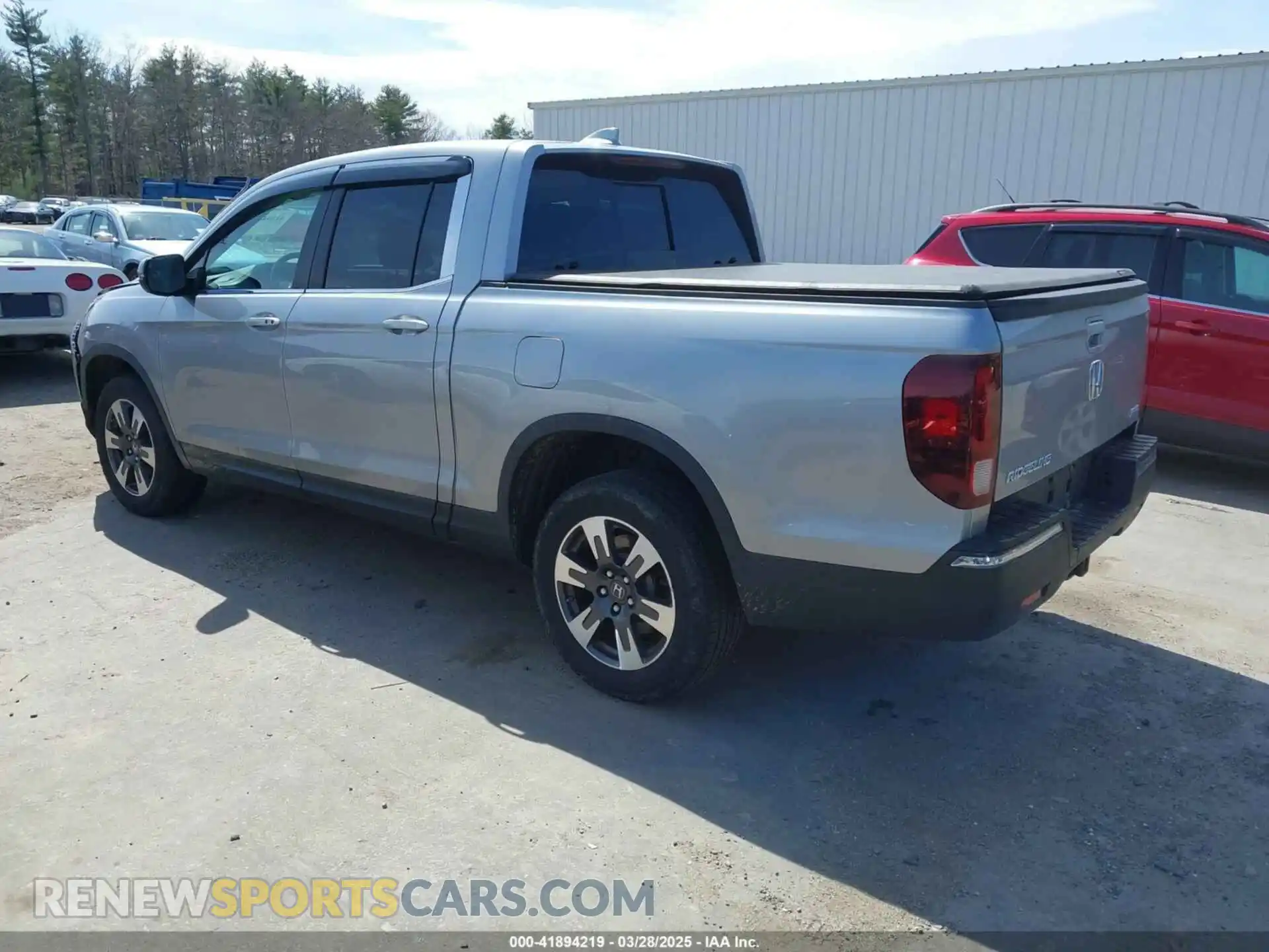 3 Photograph of a damaged car 5FPYK3F58KB040744 HONDA RIDGELINE 2019