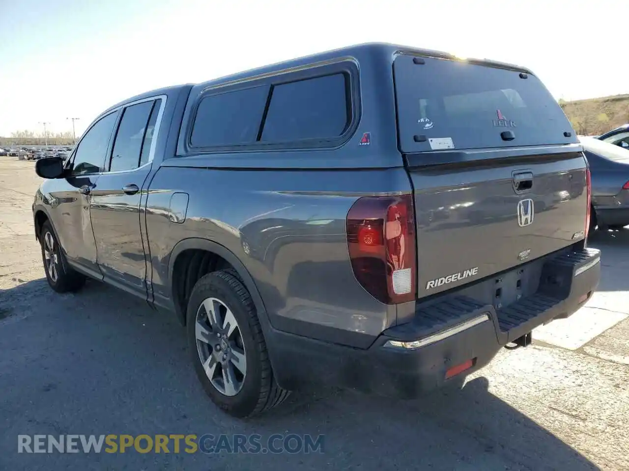2 Photograph of a damaged car 5FPYK3F67KB027637 HONDA RIDGELINE 2019