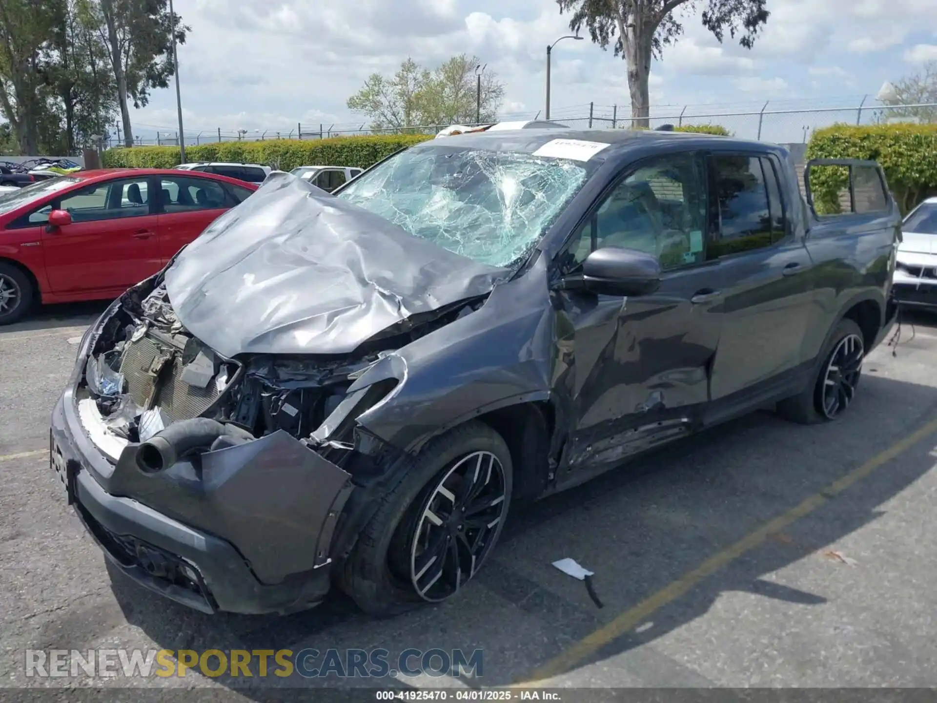 2 Photograph of a damaged car 5FPYK2F10LB000196 HONDA RIDGELINE 2020
