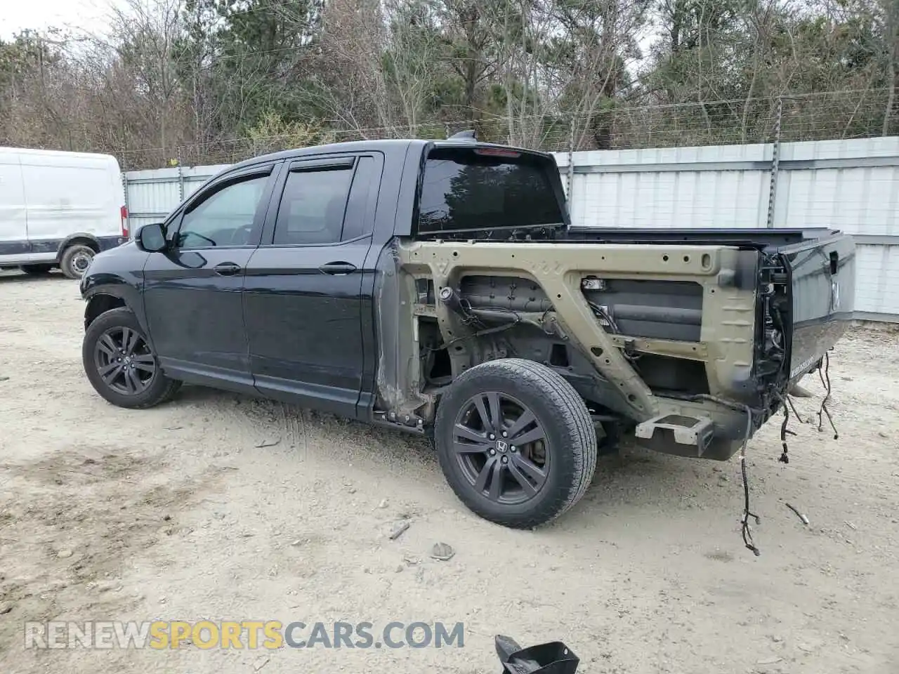 2 Photograph of a damaged car 5FPYK2F12LB000040 HONDA RIDGELINE 2020