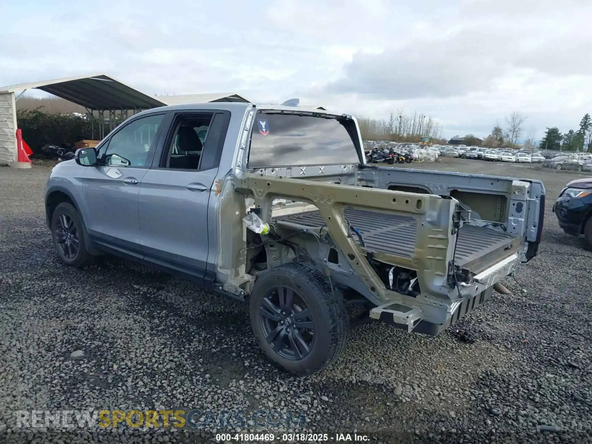 3 Photograph of a damaged car 5FPYK3F16LB027473 HONDA RIDGELINE 2020