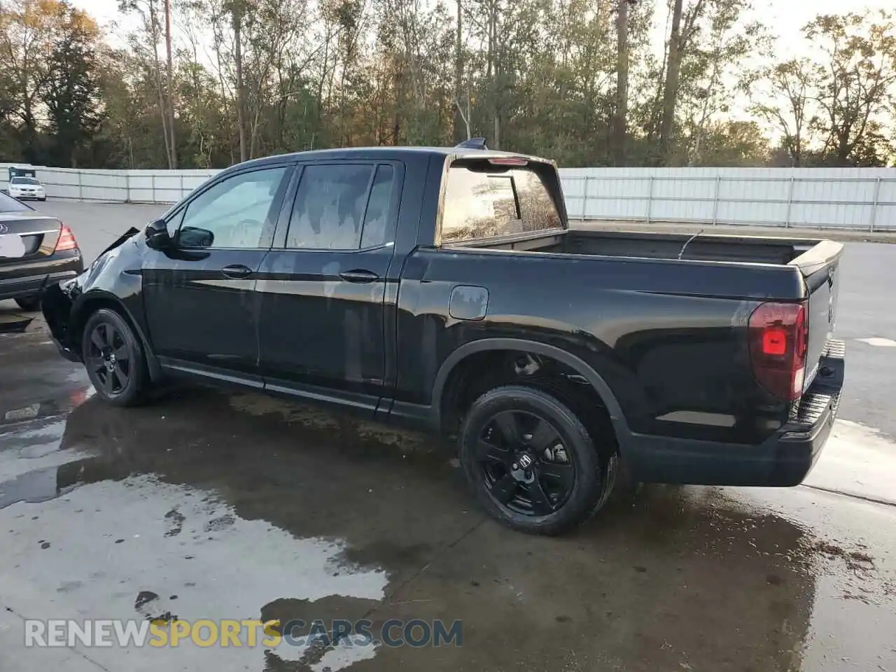 2 Photograph of a damaged car 5FPYK3F87LB011988 HONDA RIDGELINE 2020