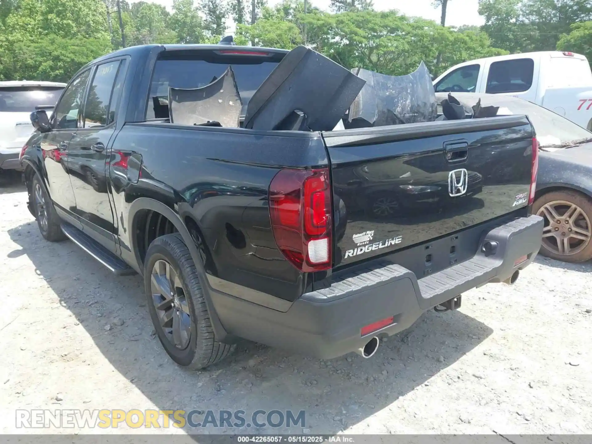 3 Photograph of a damaged car 5FPYK3F15MB026171 HONDA RIDGELINE 2021