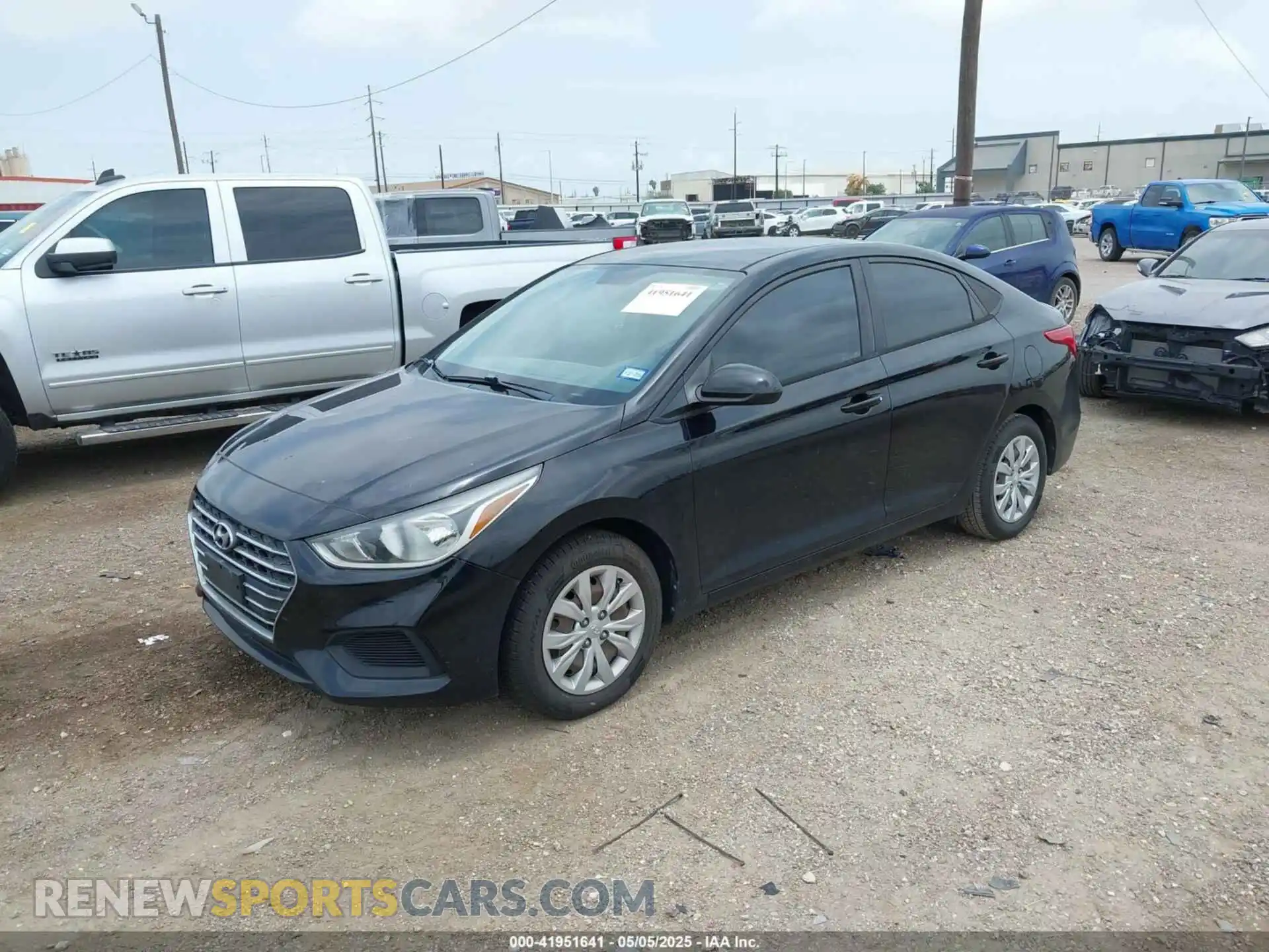 2 Фотография поврежденного автомобиля 3KPC24A30KE051161 HYUNDAI ACCENT 2019