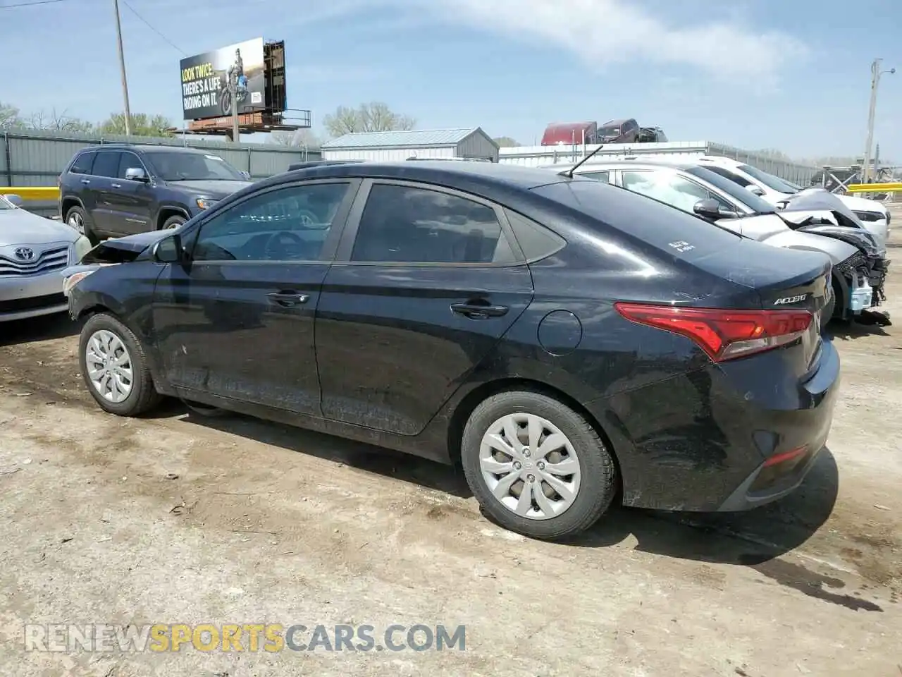 2 Photograph of a damaged car 3KPC24A33KE084882 HYUNDAI ACCENT 2019