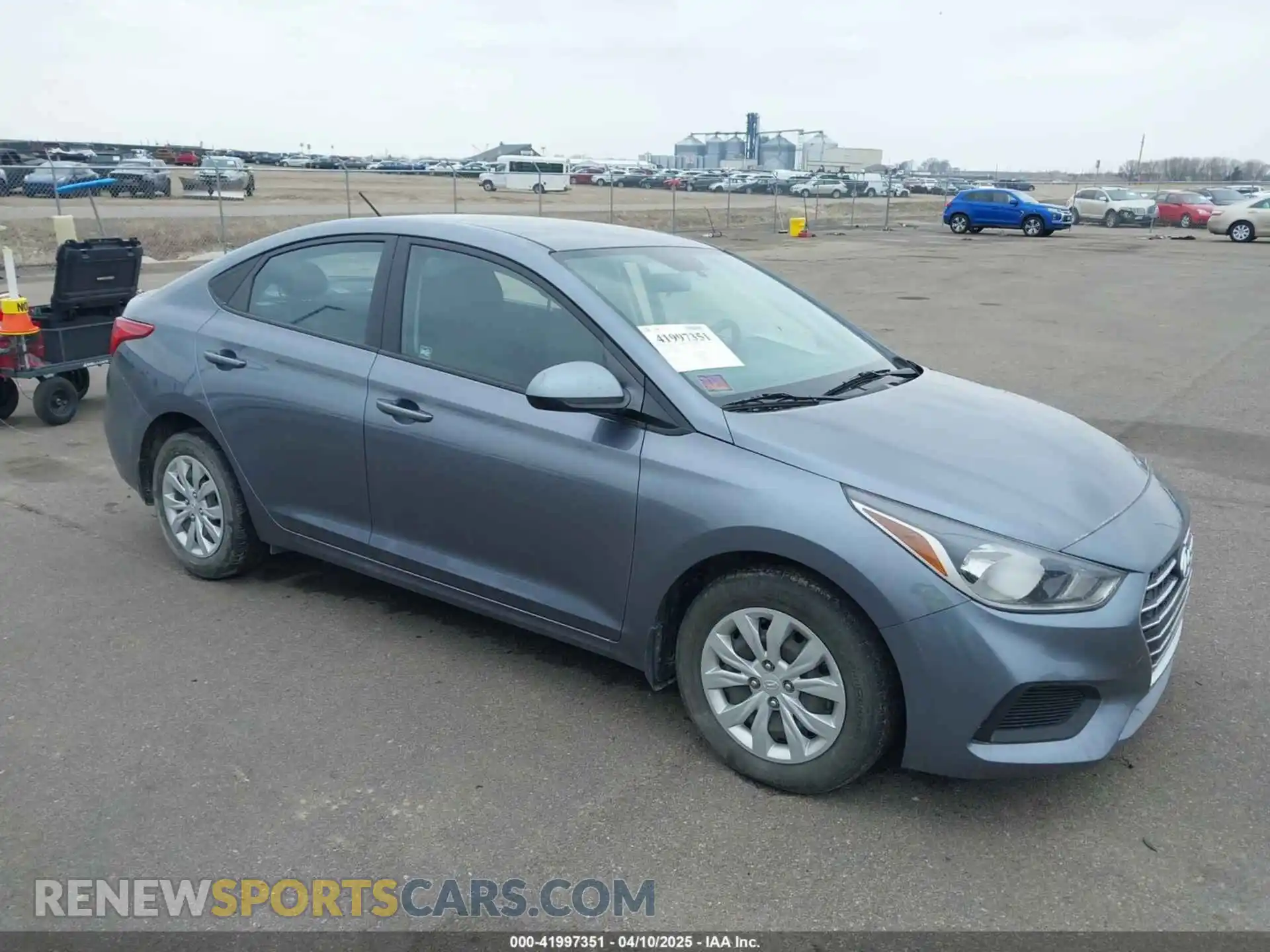1 Photograph of a damaged car 3KPC24A61LE096847 HYUNDAI ACCENT 2020