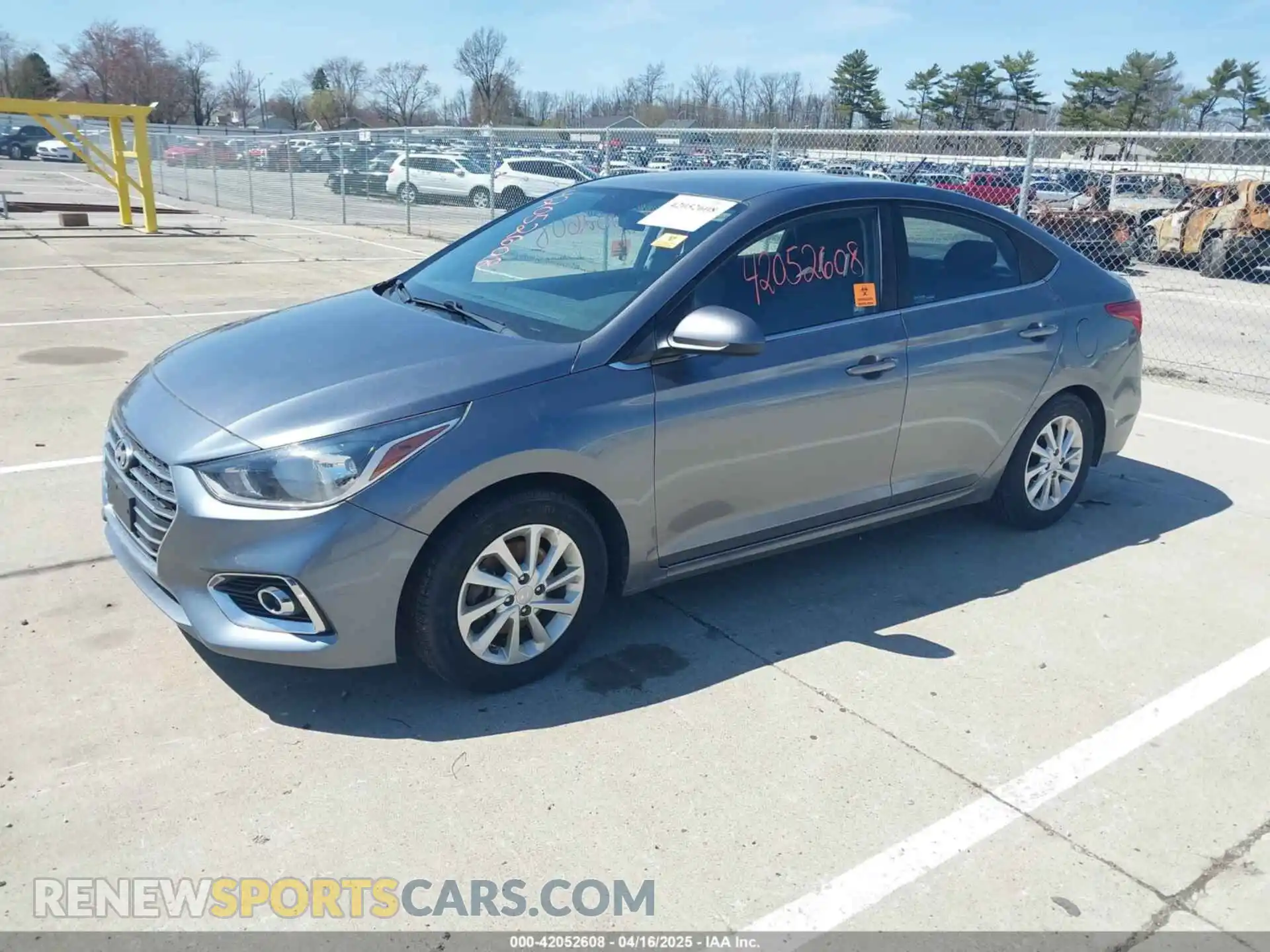 2 fotografías del automóvil dañado 3KPC24A62LE093116 HYUNDAI ACCENT 2020