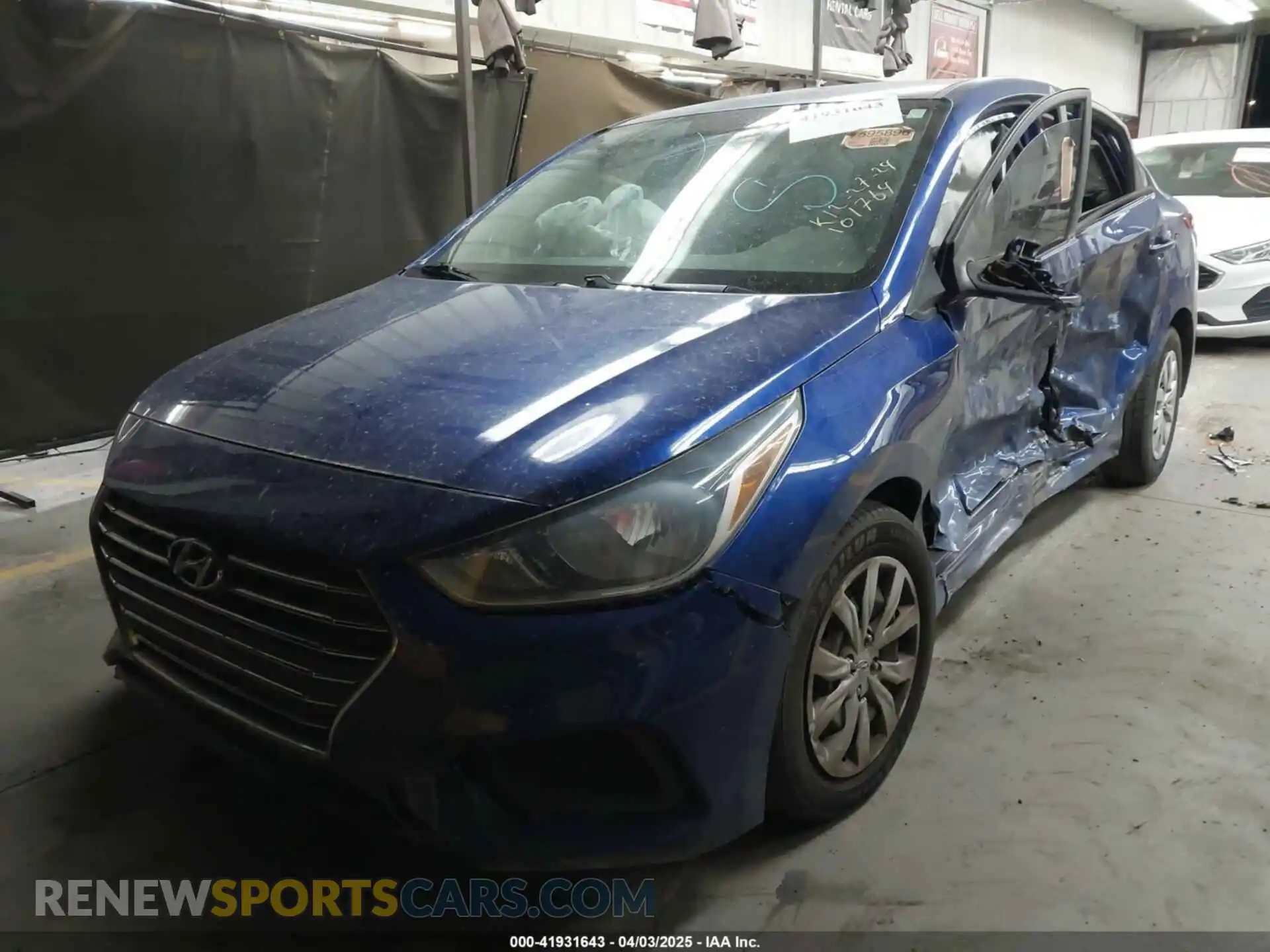 2 Фотография поврежденного автомобиля 3KPC24A62LE101764 HYUNDAI ACCENT 2020