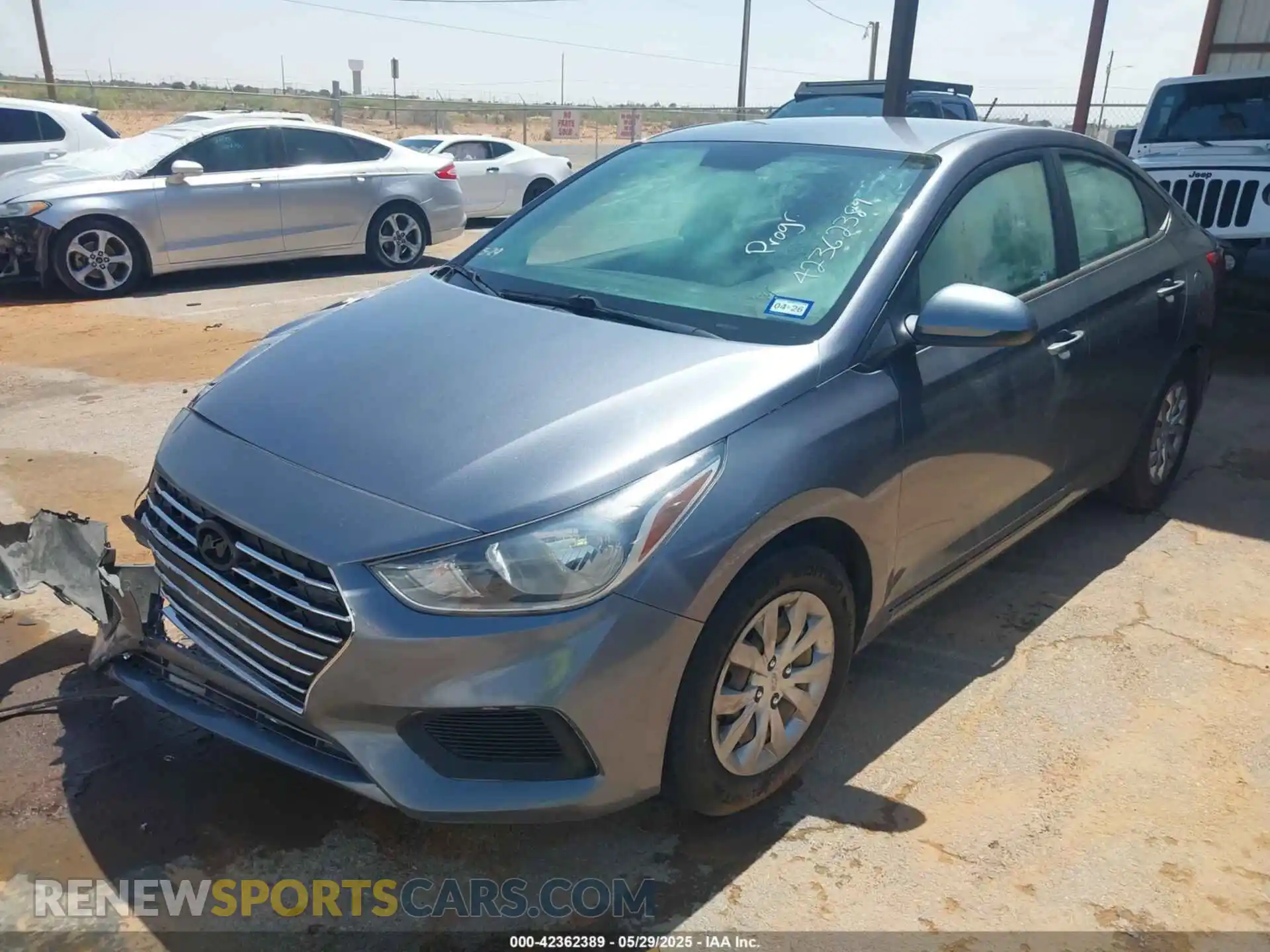 2 fotografías del automóvil dañado 3KPC24A63LE121666 HYUNDAI ACCENT 2020