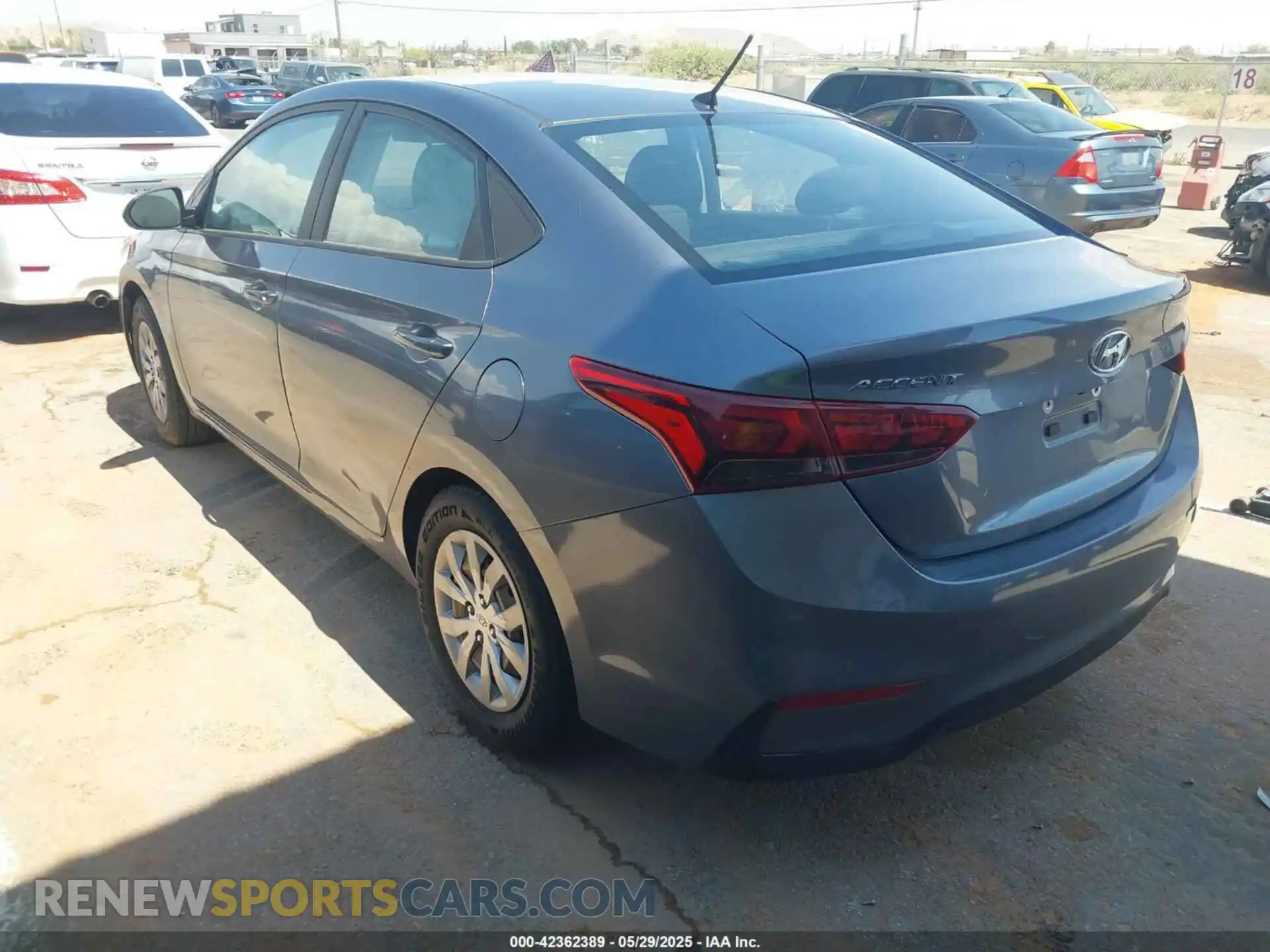 3 fotografías del automóvil dañado 3KPC24A63LE121666 HYUNDAI ACCENT 2020