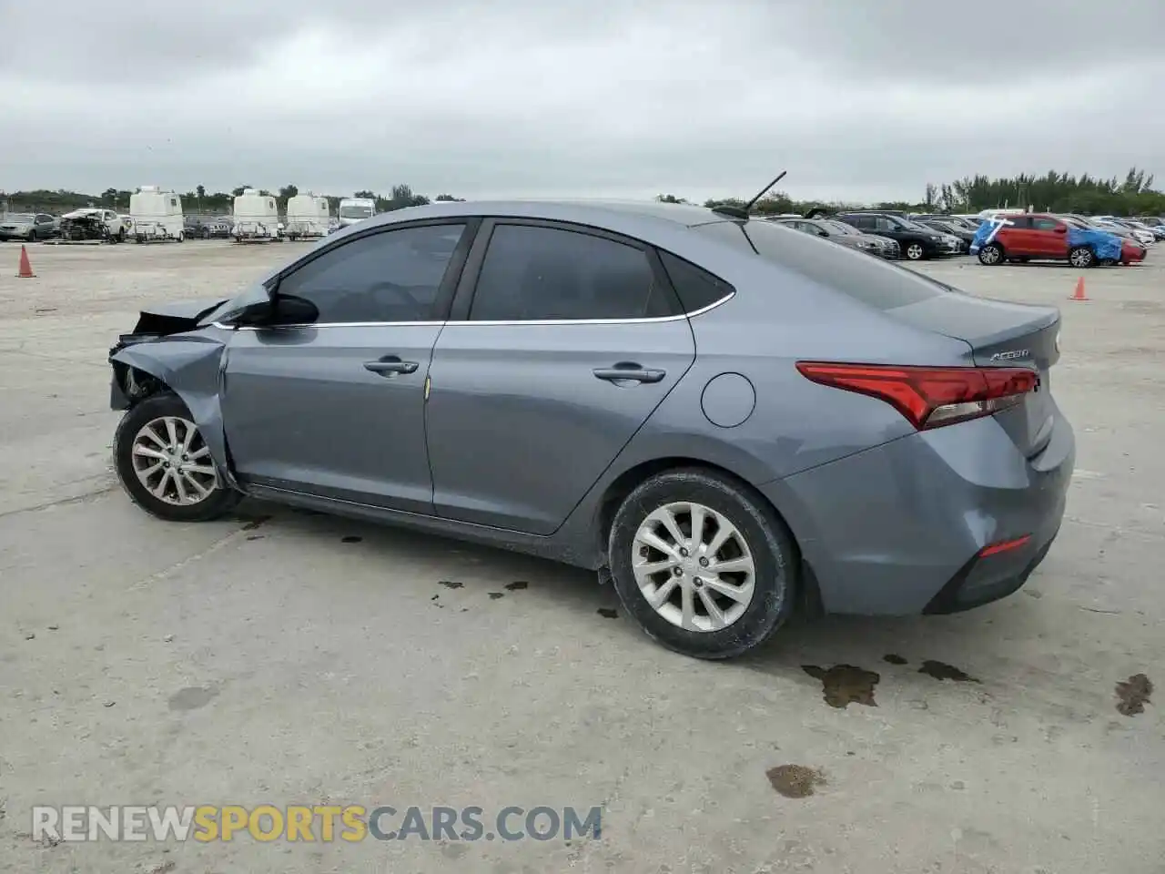 2 fotografías del automóvil dañado 3KPC24A66LE111844 HYUNDAI ACCENT 2020