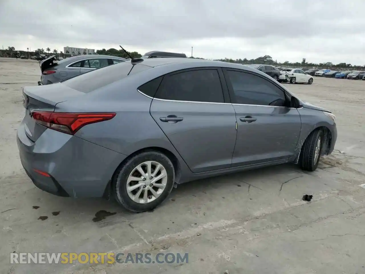 3 fotografías del automóvil dañado 3KPC24A66LE111844 HYUNDAI ACCENT 2020