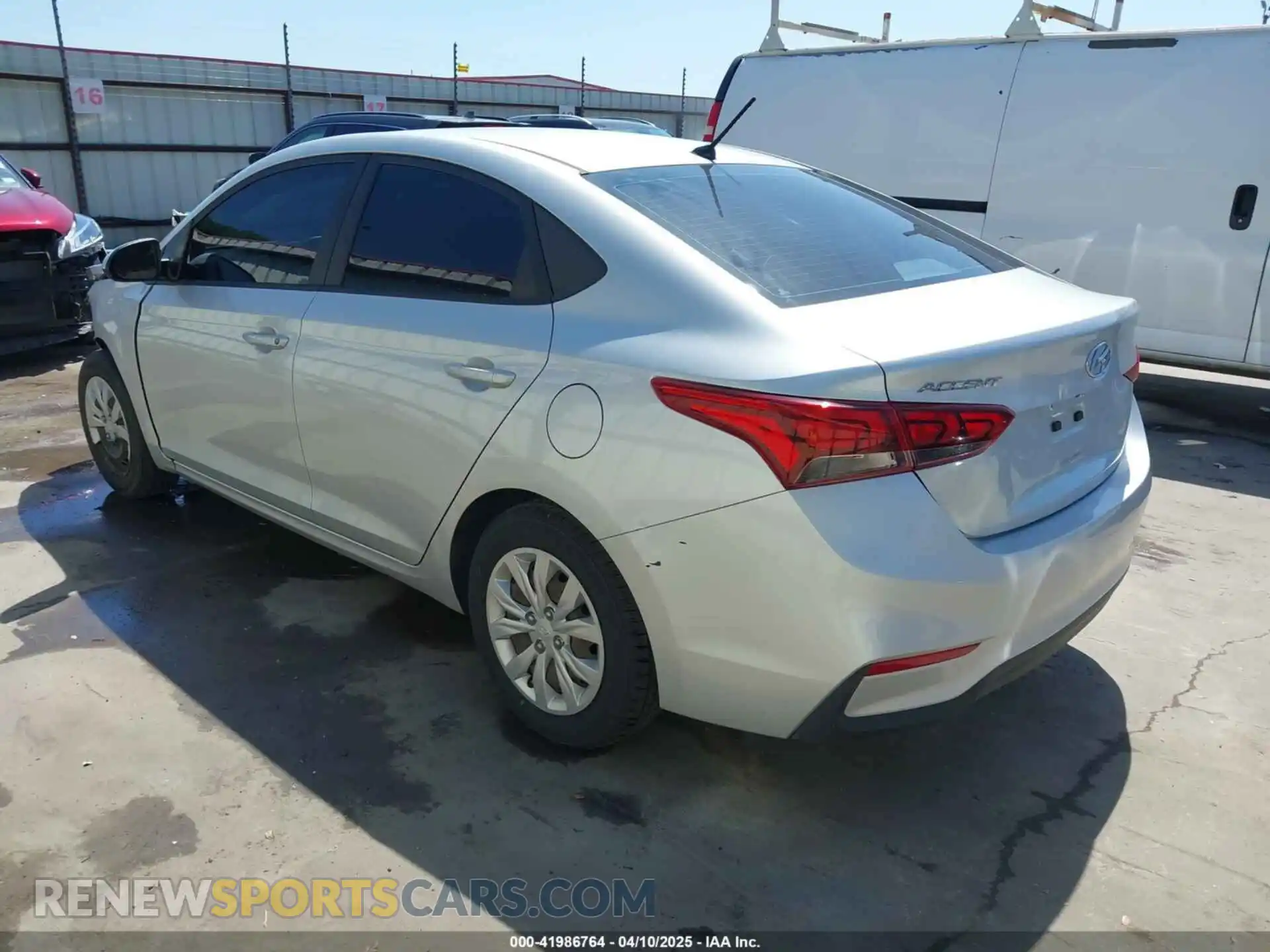 3 Photograph of a damaged car 3KPC24A66LE119586 HYUNDAI ACCENT 2020