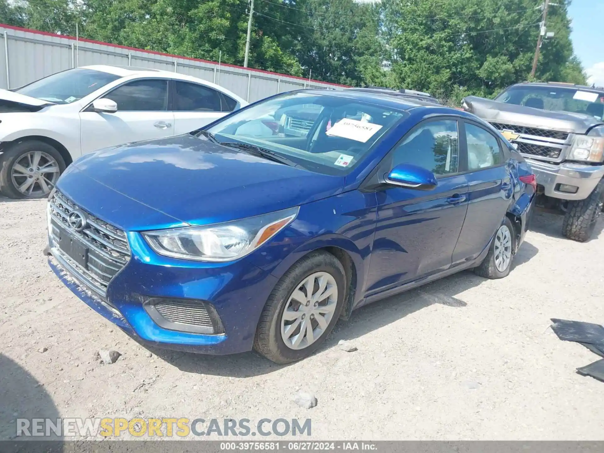 2 Photograph of a damaged car 3KPC24A66LE122102 HYUNDAI ACCENT 2020