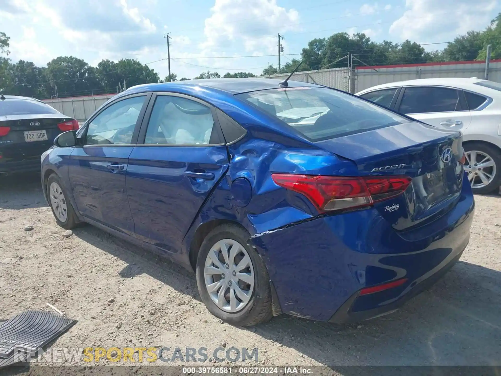 3 Photograph of a damaged car 3KPC24A66LE122102 HYUNDAI ACCENT 2020