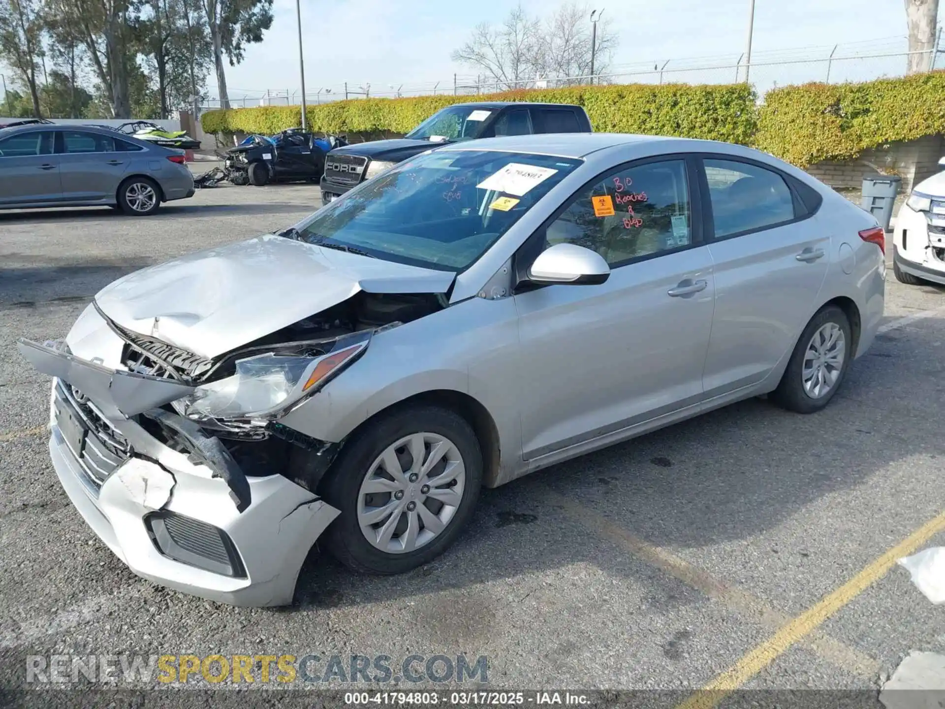 2 Фотография поврежденного автомобиля 3KPC24A67LE092995 HYUNDAI ACCENT 2020