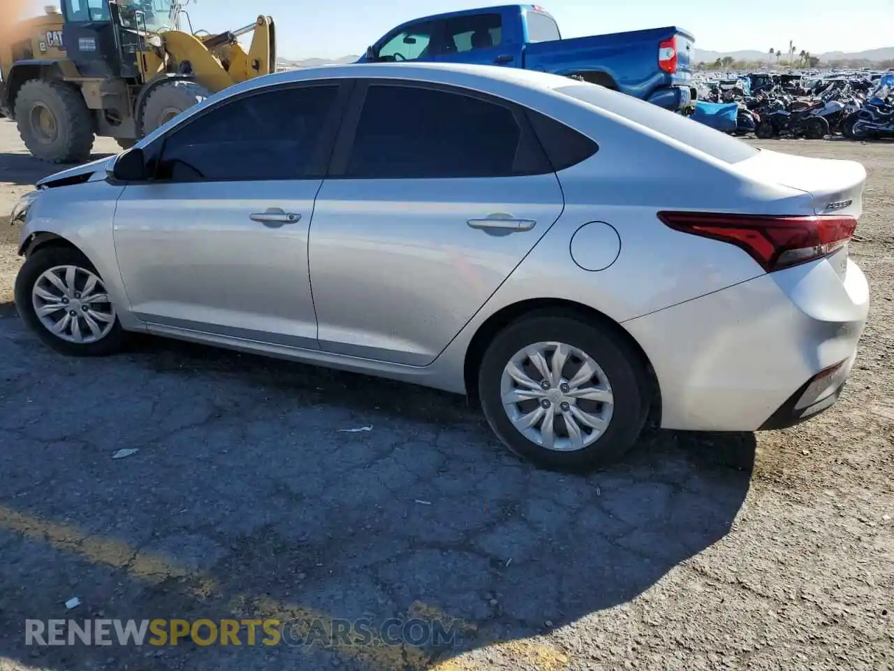 2 Photograph of a damaged car 3KPC24A69LE098961 HYUNDAI ACCENT 2020