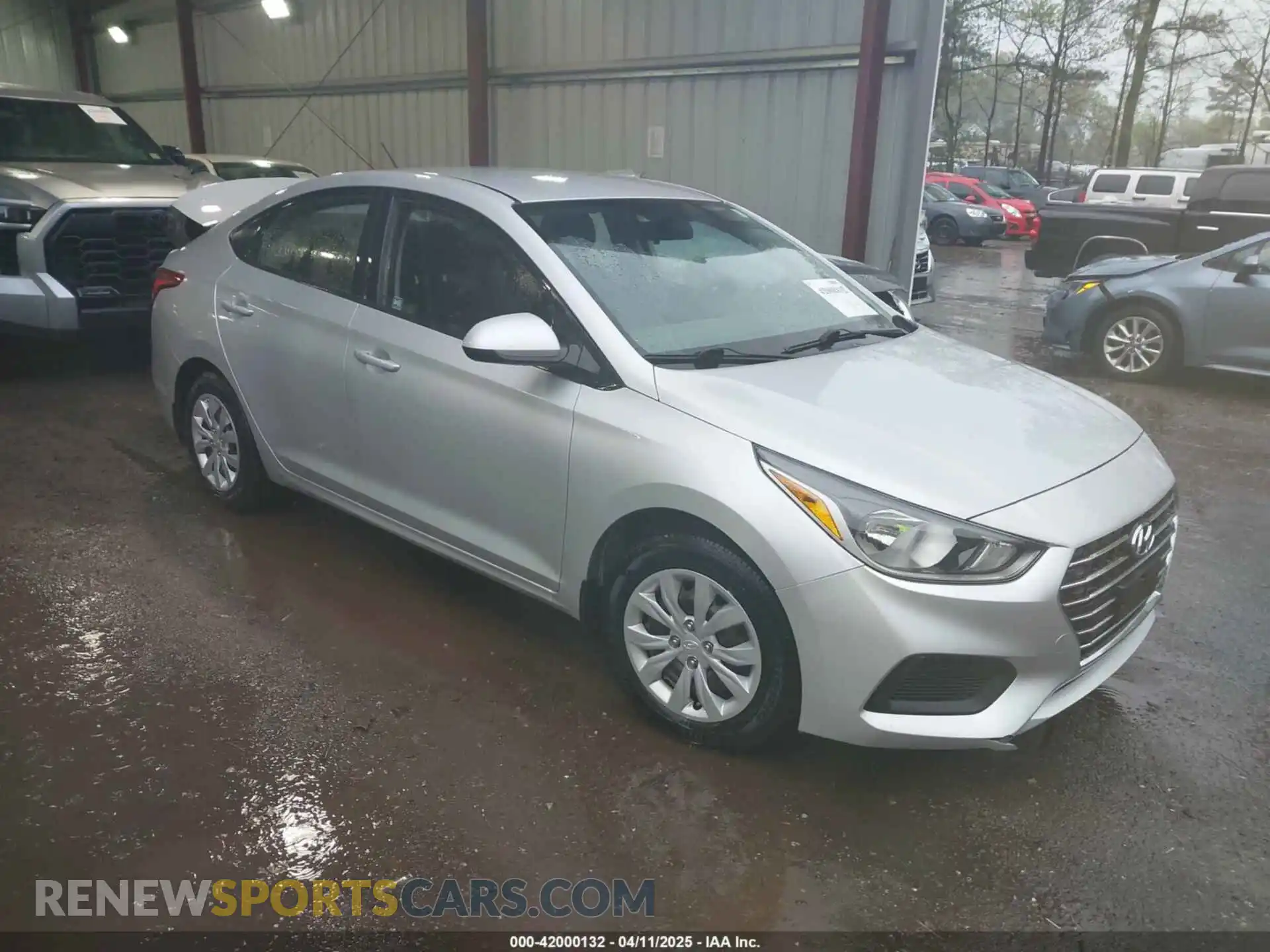 1 Photograph of a damaged car 3KPC24A69LE113751 HYUNDAI ACCENT 2020