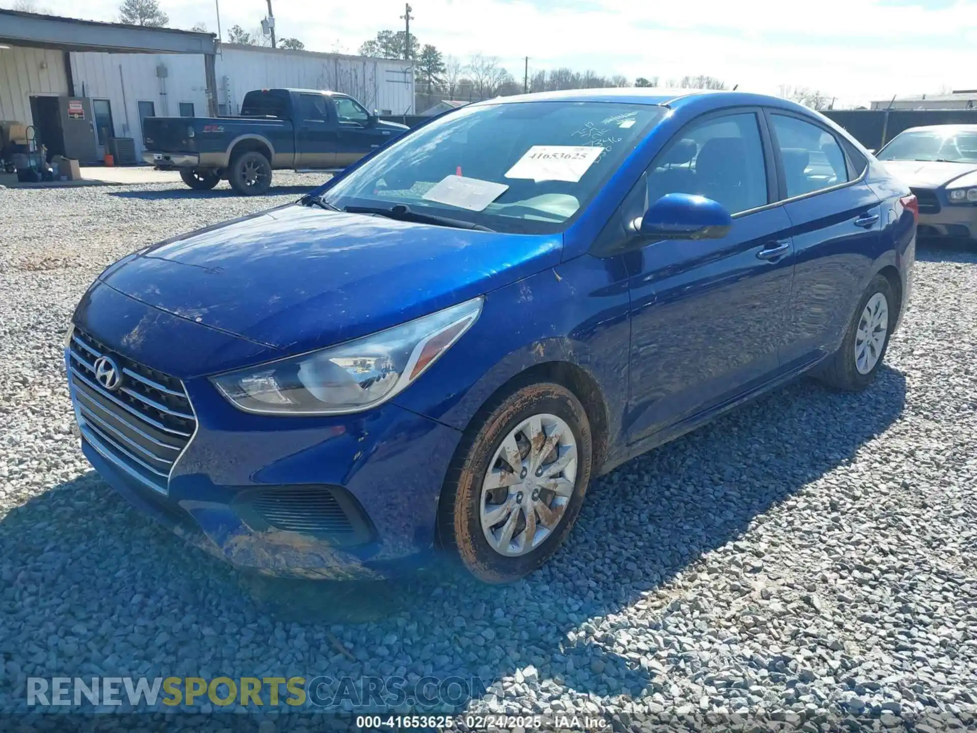2 Photograph of a damaged car 3KPC24A69LE117346 HYUNDAI ACCENT 2020