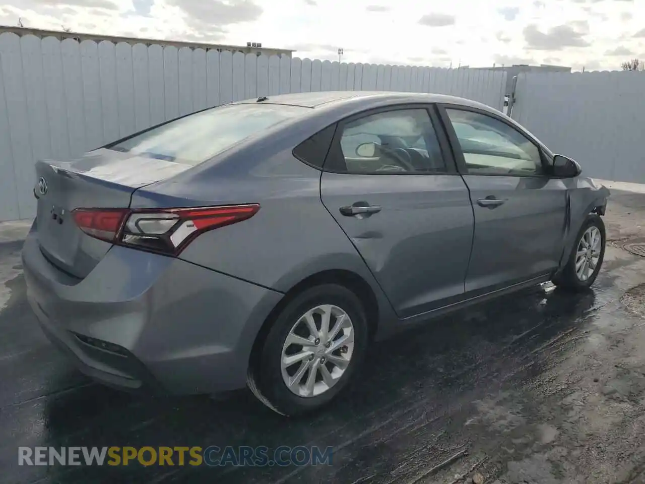 3 Photograph of a damaged car 3KPC24A6XLE099682 HYUNDAI ACCENT 2020