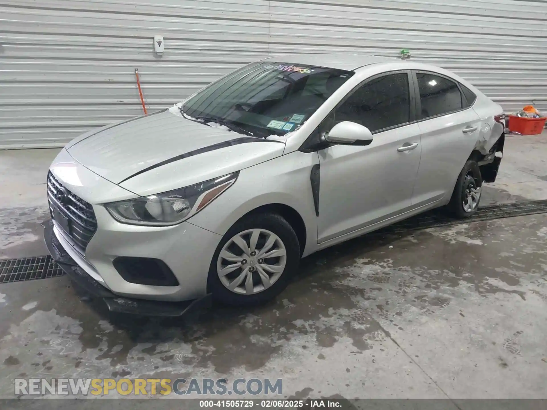 2 Photograph of a damaged car 3KPC24A60ME131265 HYUNDAI ACCENT 2021