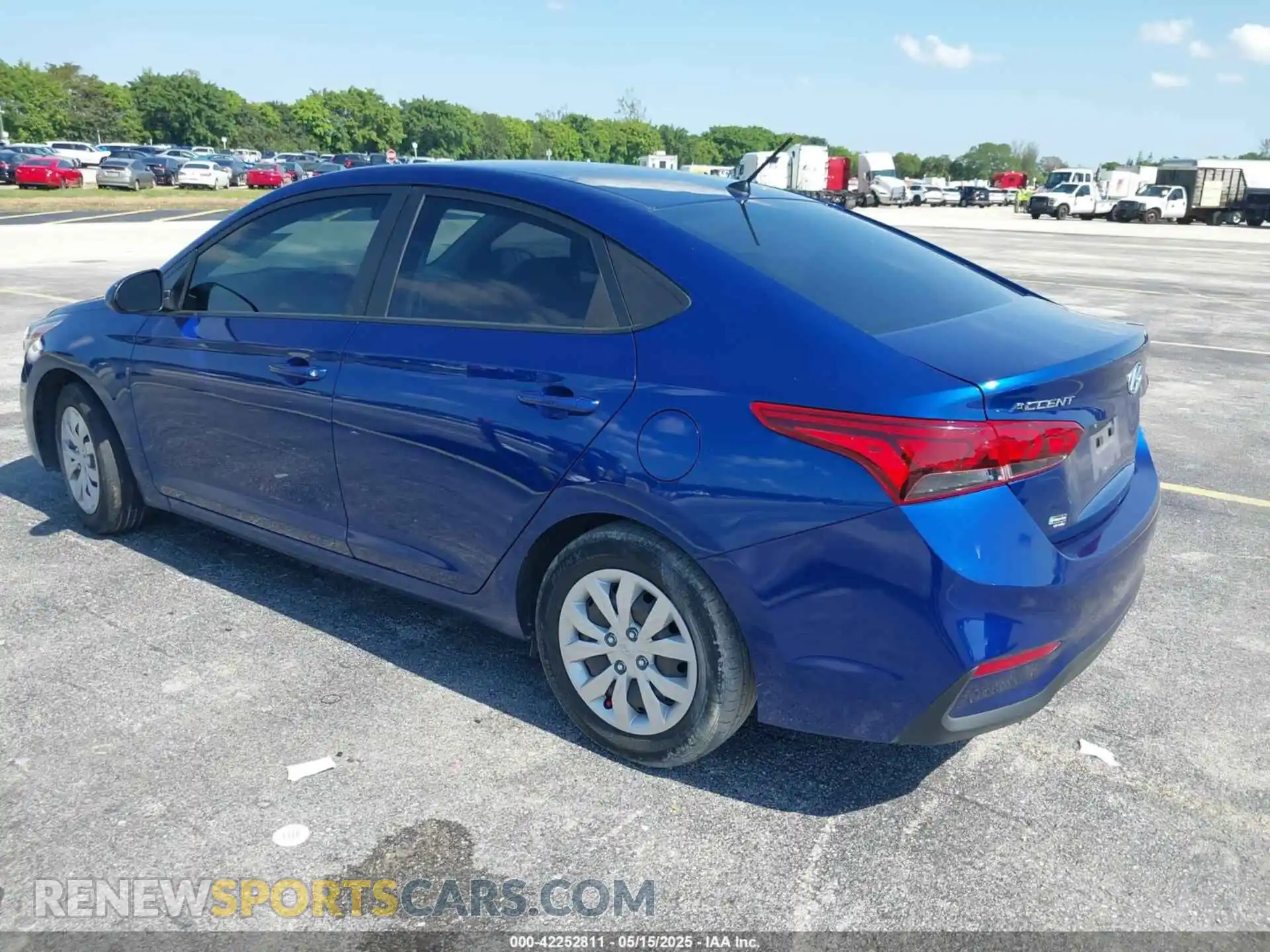 3 Photograph of a damaged car 3KPC24A62ME130733 HYUNDAI ACCENT 2021