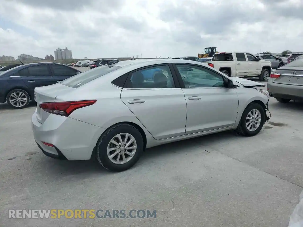 3 Фотография поврежденного автомобиля 3KPC24A63ME139568 HYUNDAI ACCENT 2021
