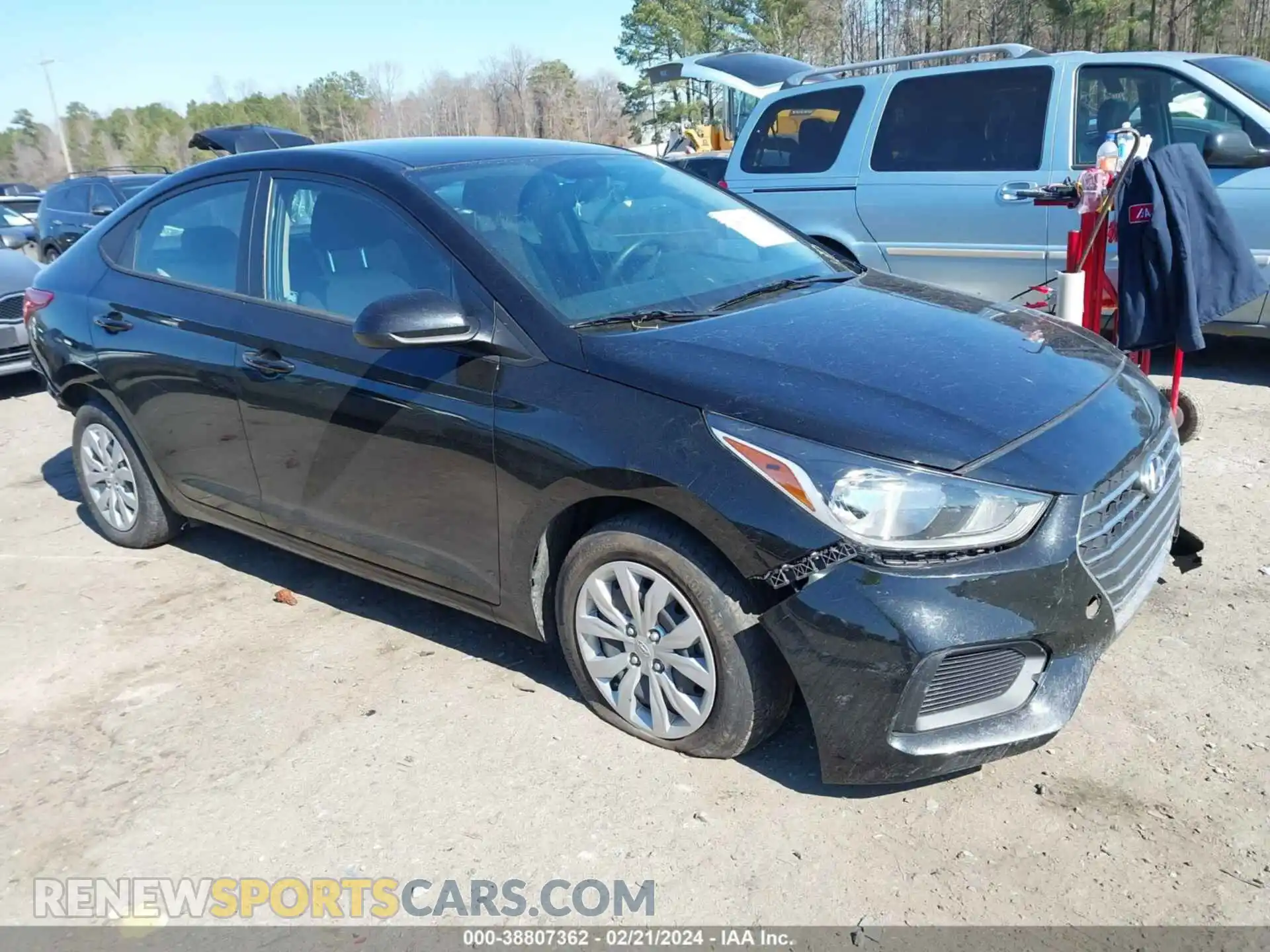 1 Photograph of a damaged car 3KPC24A64ME150451 HYUNDAI ACCENT 2021