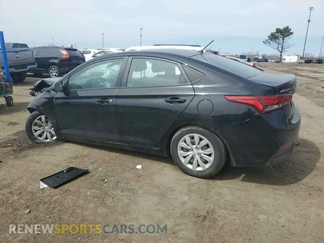 2 Photograph of a damaged car 3KPC24A68ME134687 HYUNDAI ACCENT 2021