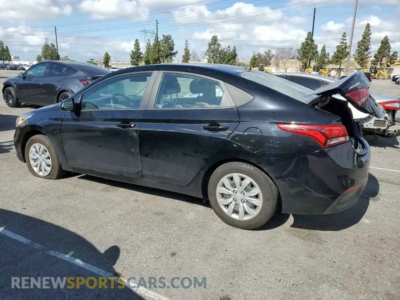2 Фотография поврежденного автомобиля 3KPC24A61NE172568 HYUNDAI ACCENT 2022